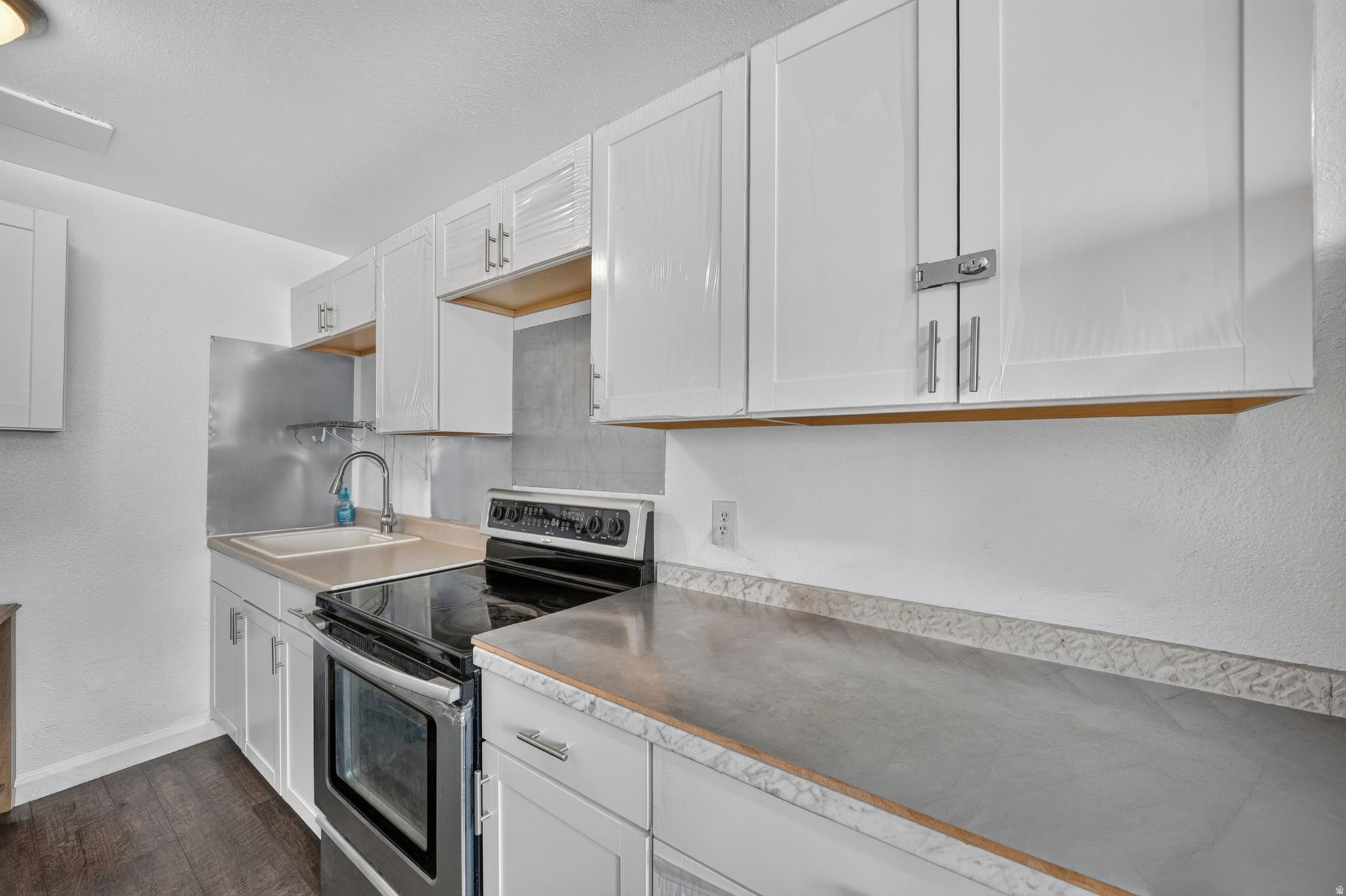 IRVING CIRCLE CONDM - Residential