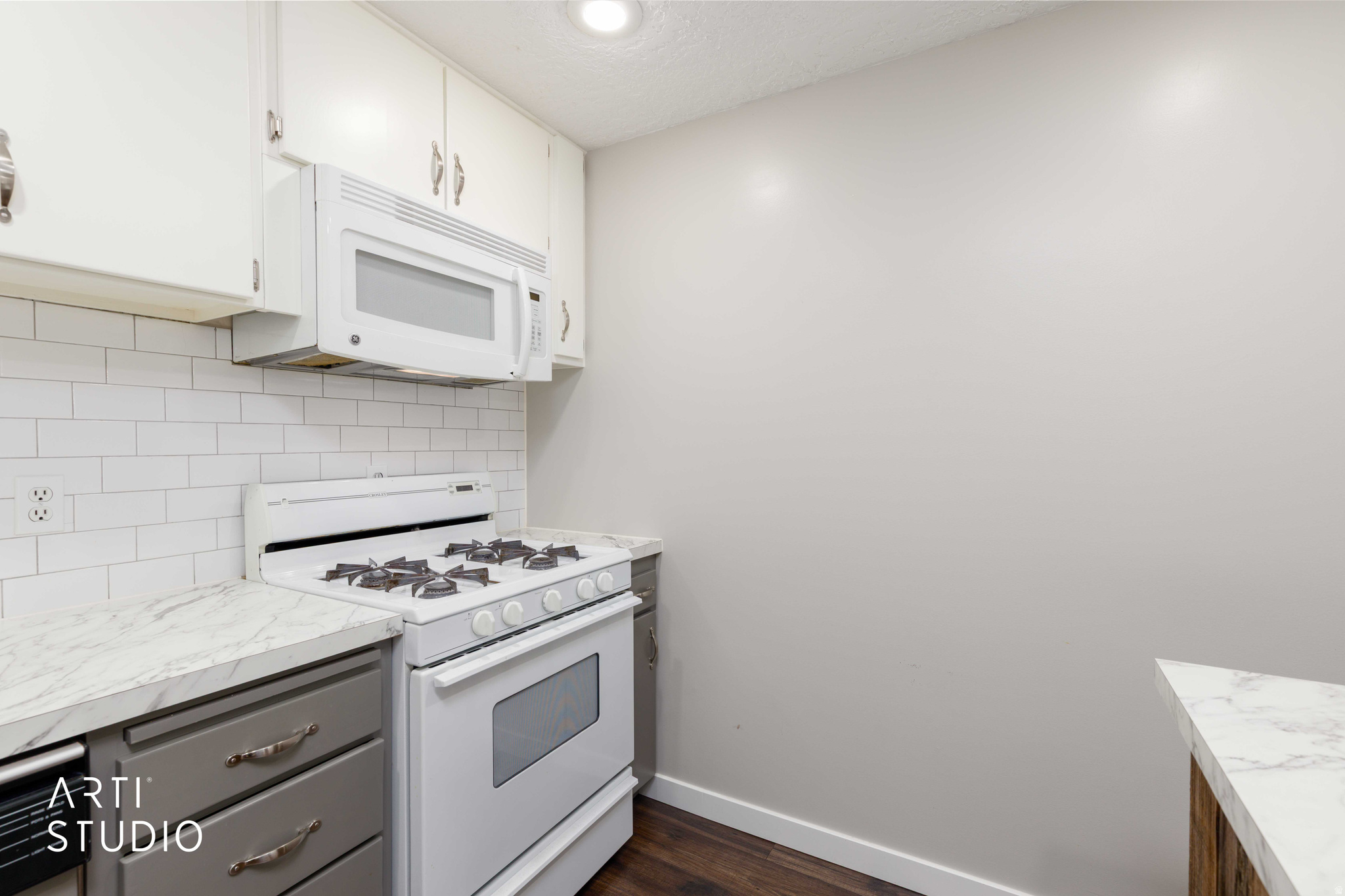 MILLSTREAM - Residential