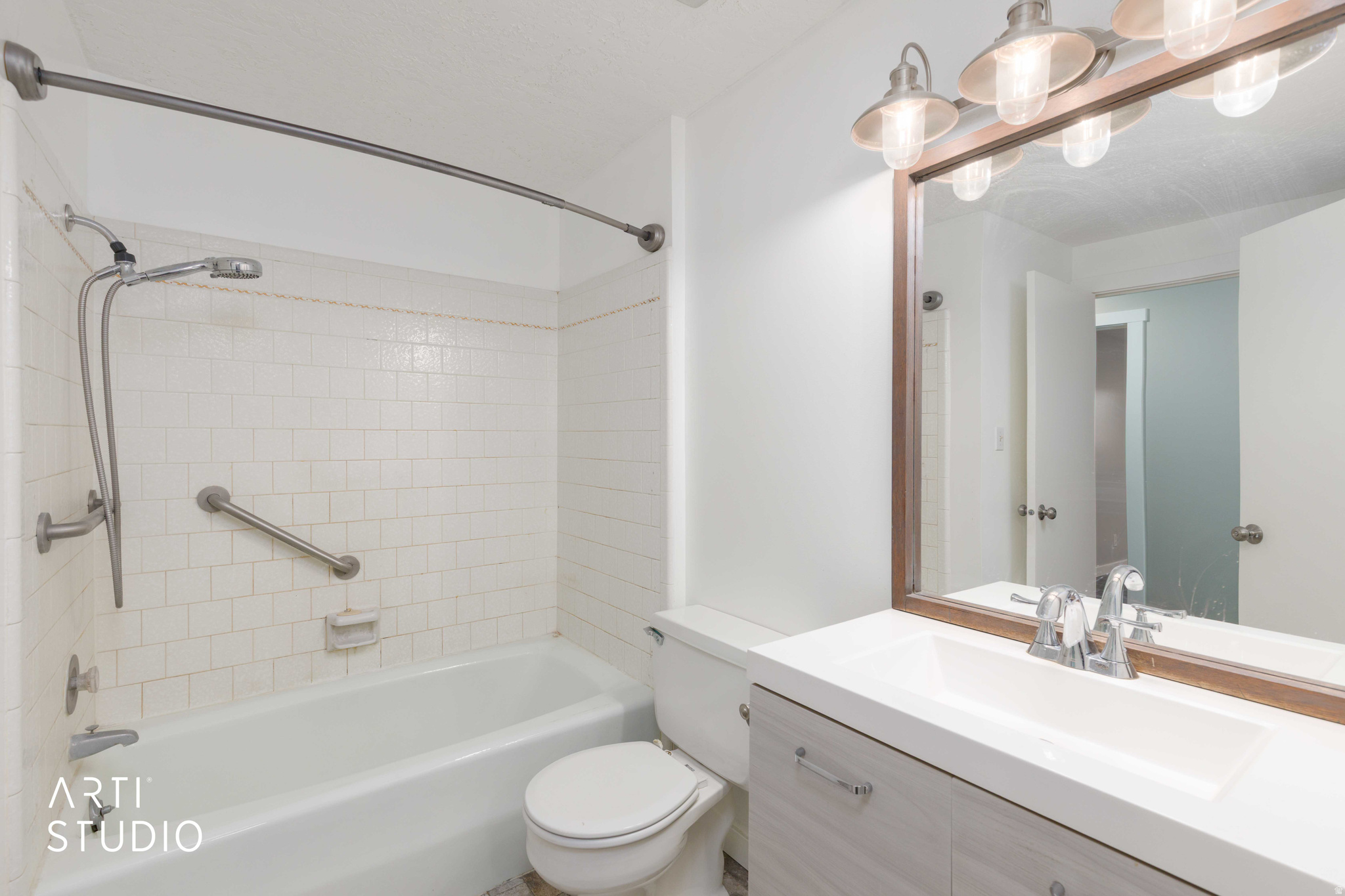MILLSTREAM - Residential