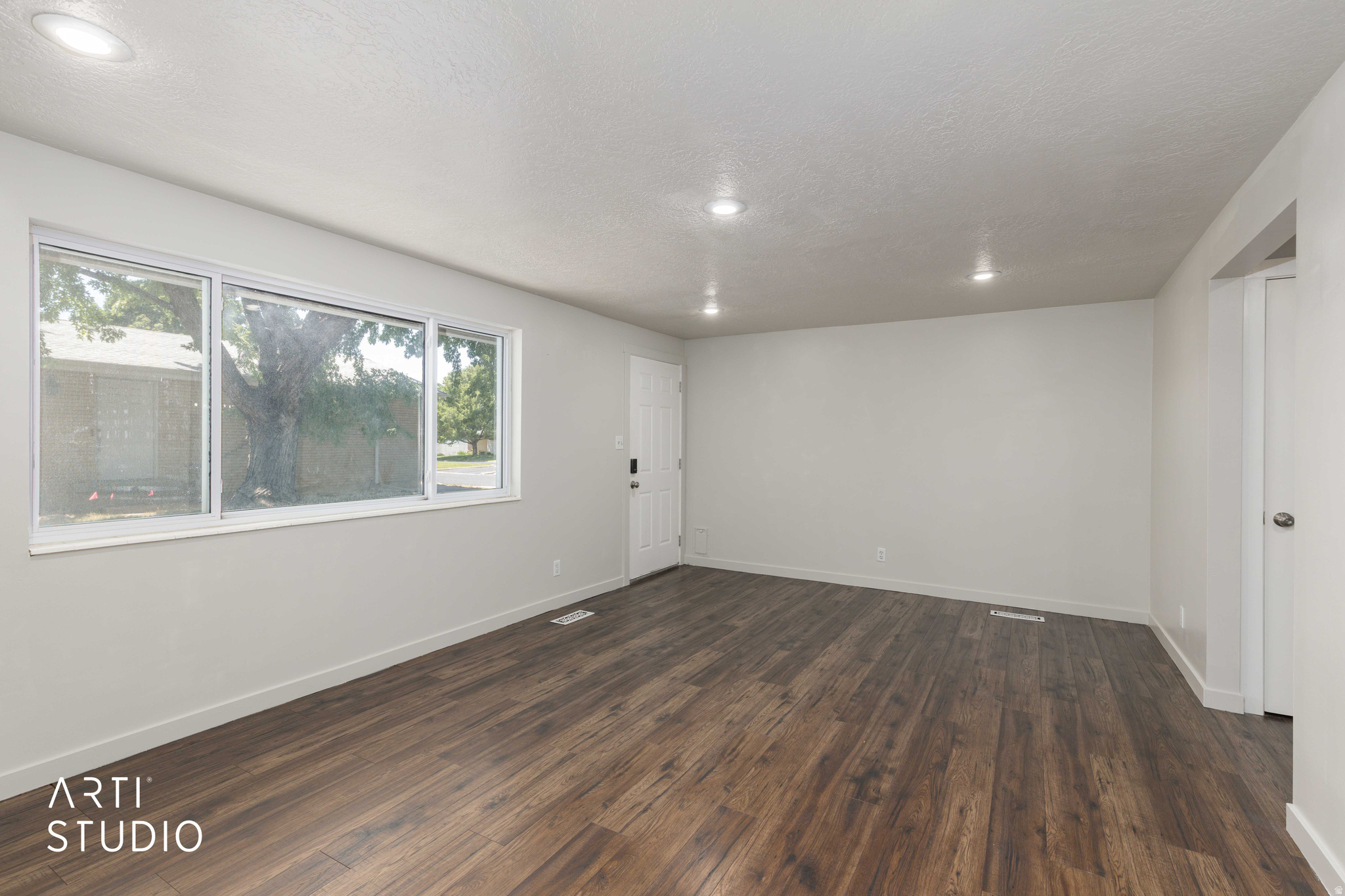 MILLSTREAM - Residential
