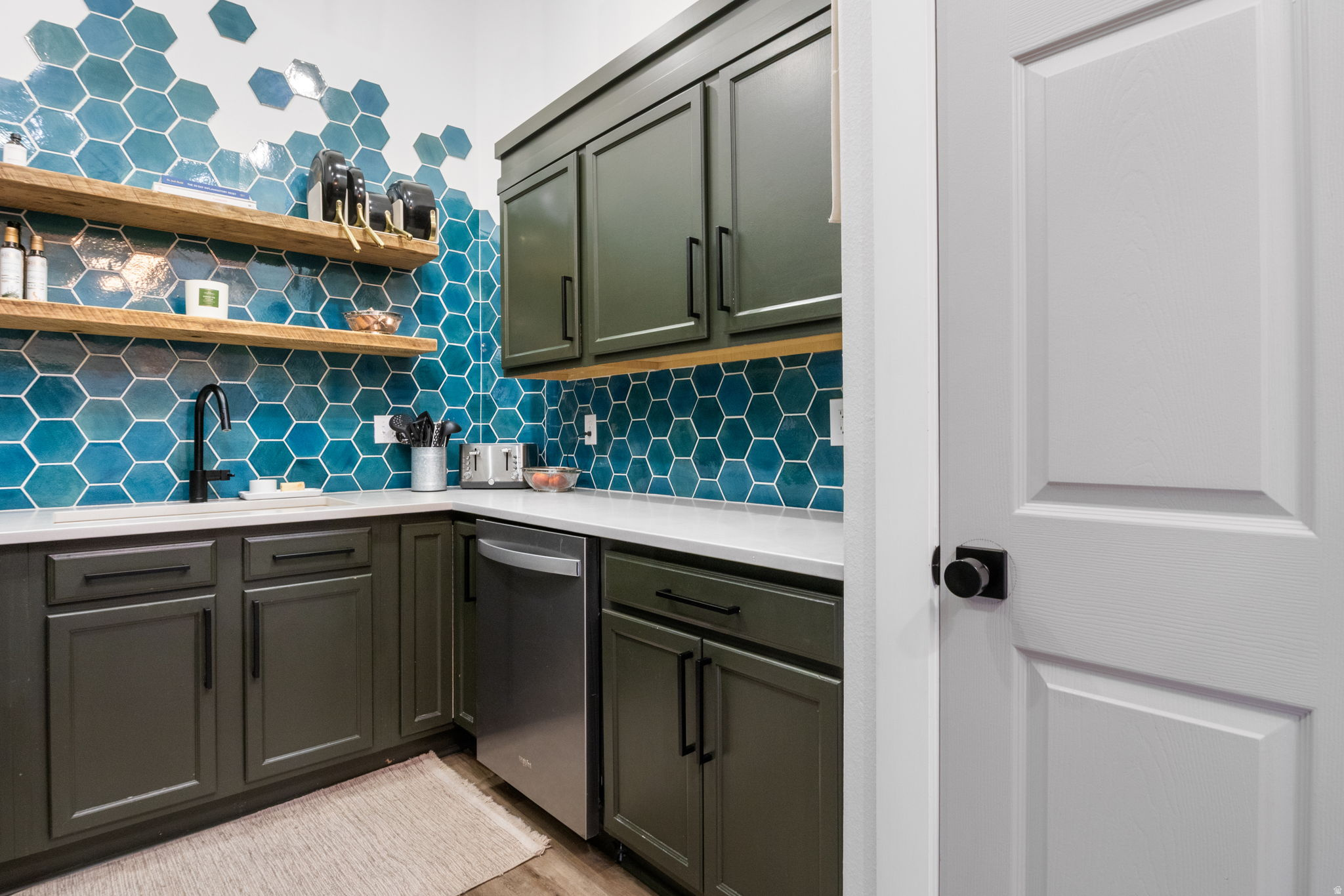 WESTBURY - Residential
