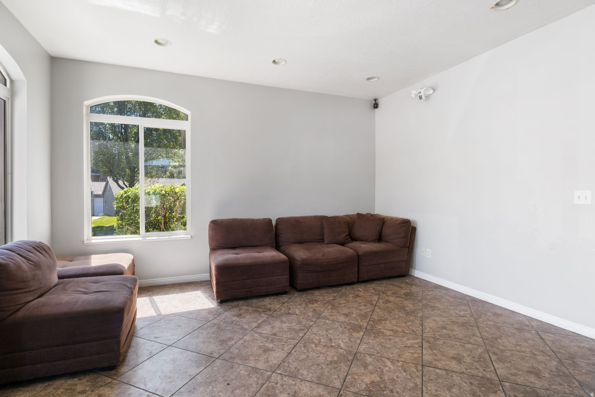 WESTBURY - Residential