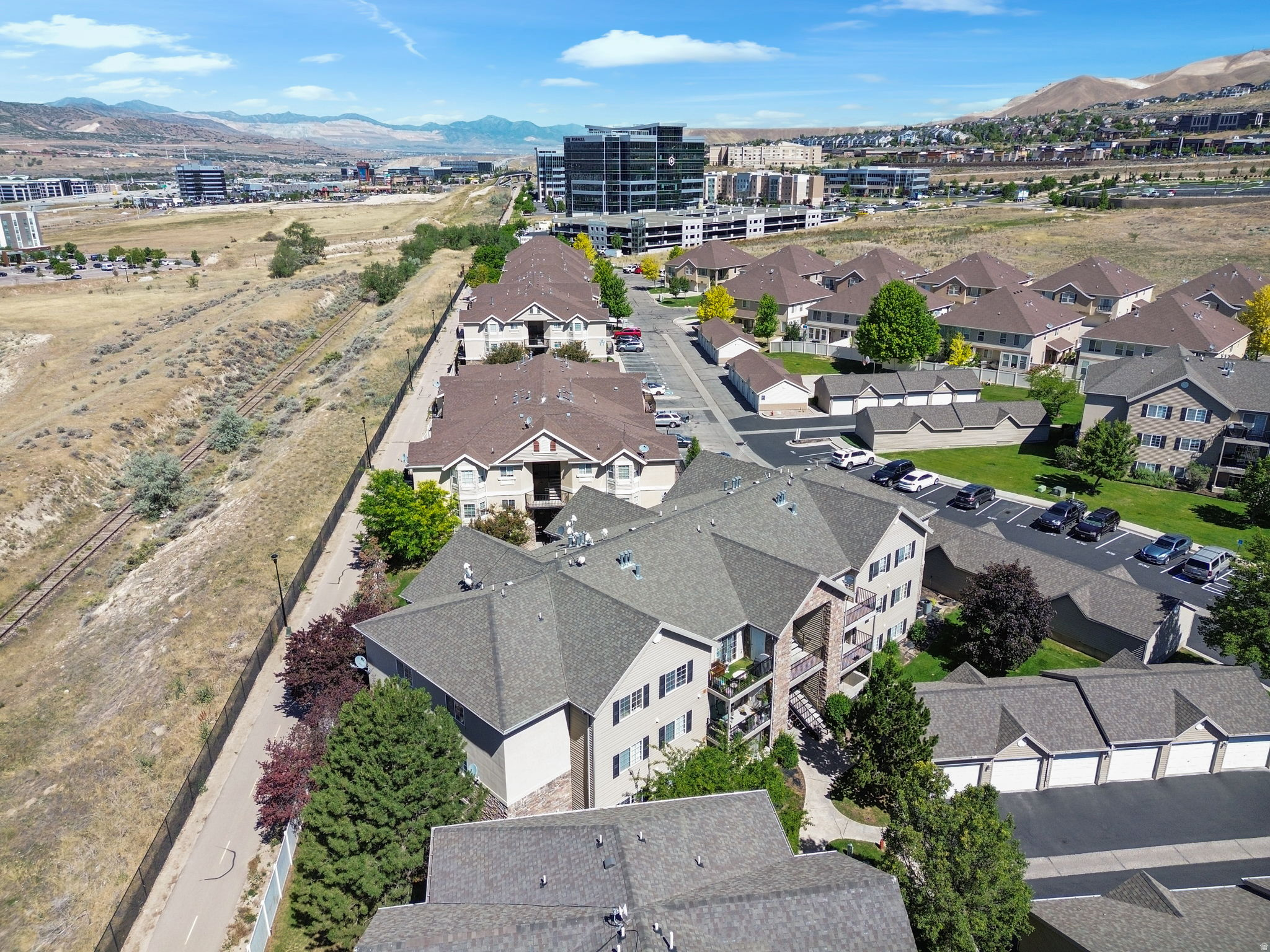 WESTBURY - Residential