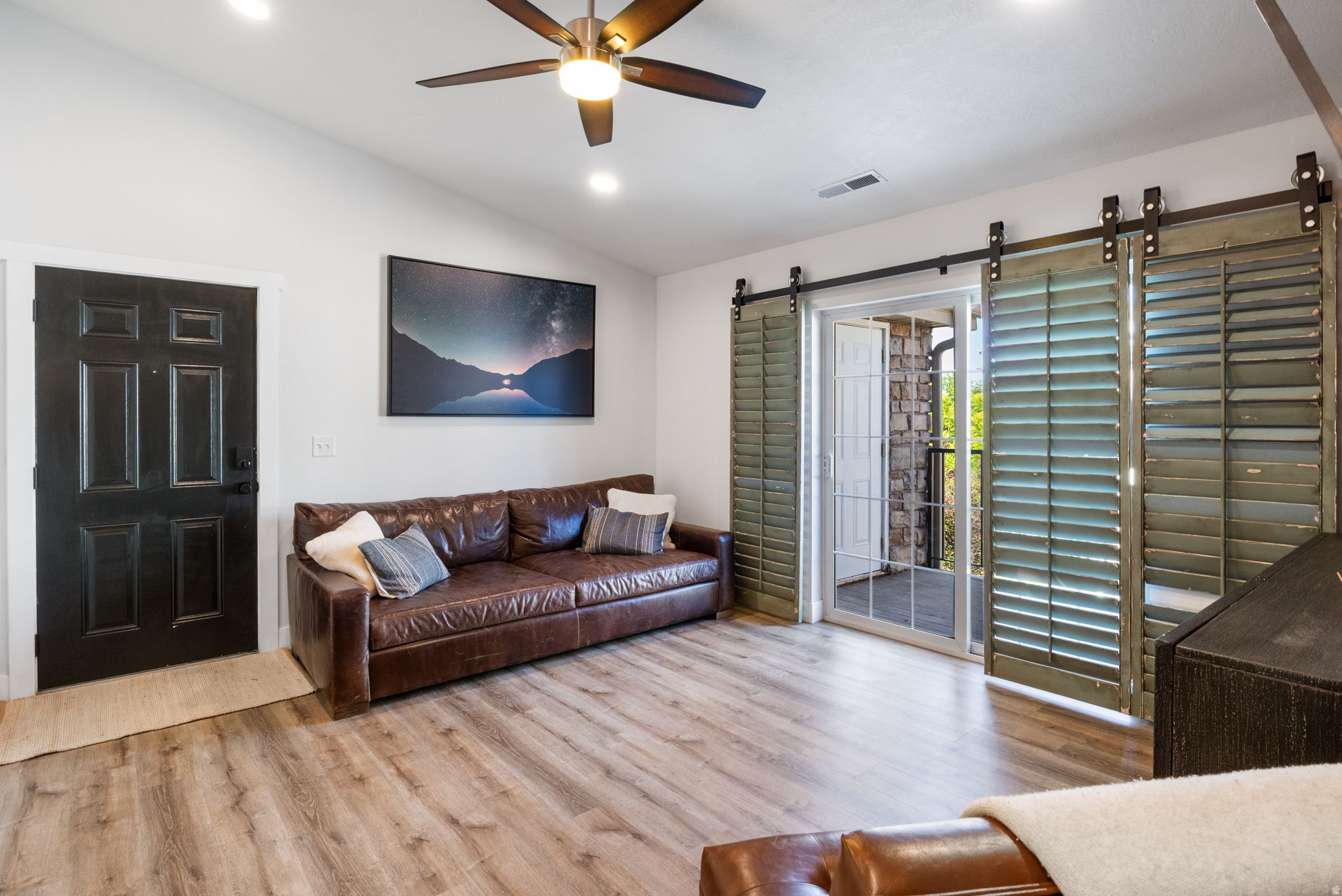 WESTBURY - Residential