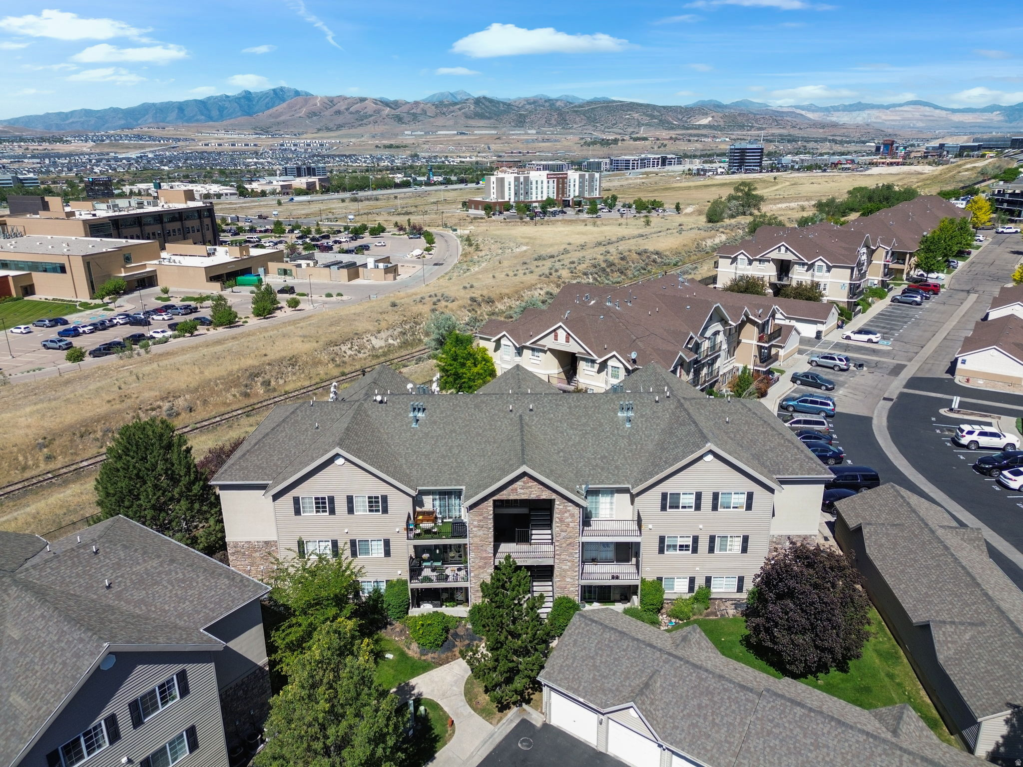 WESTBURY - Residential