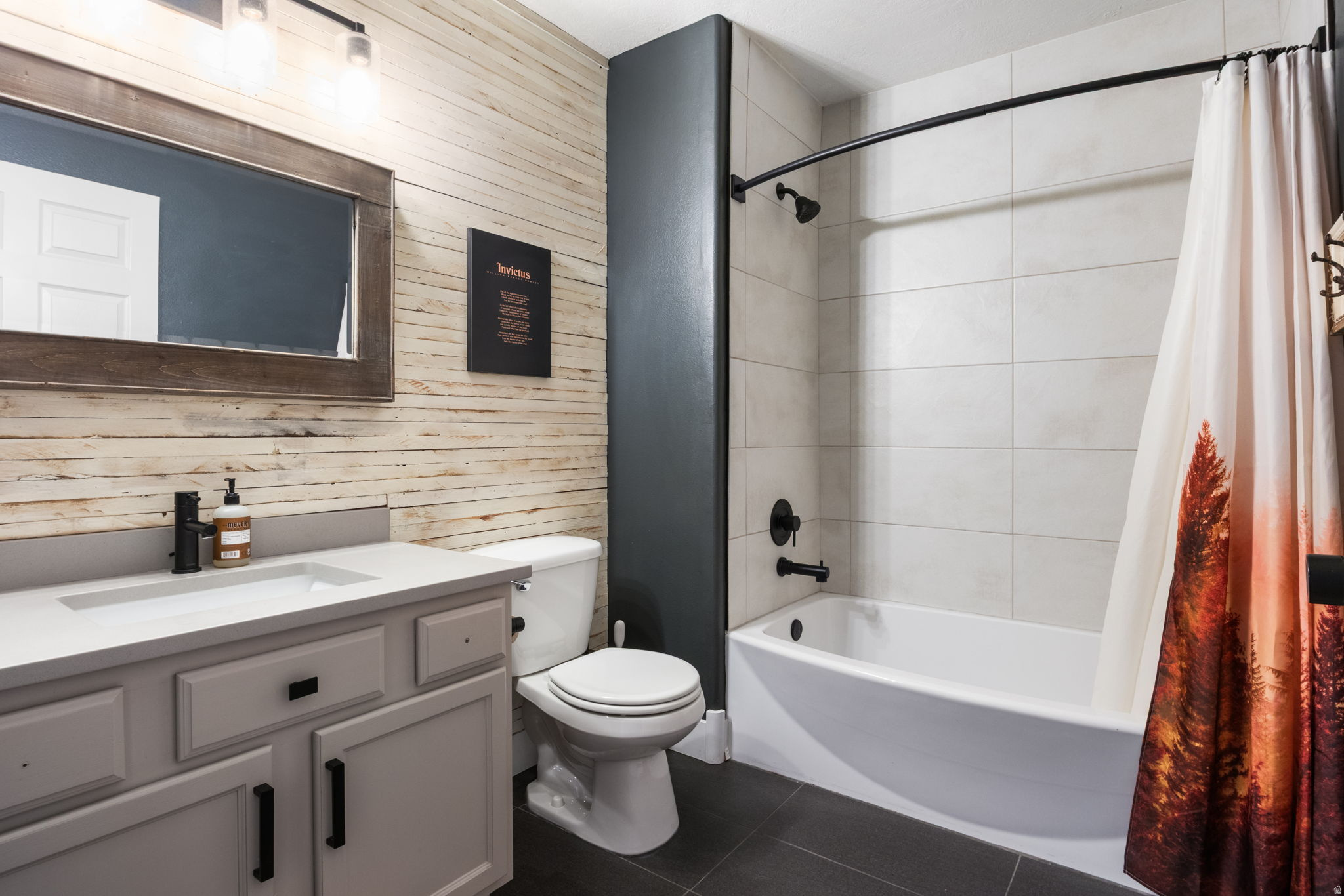 WESTBURY - Residential