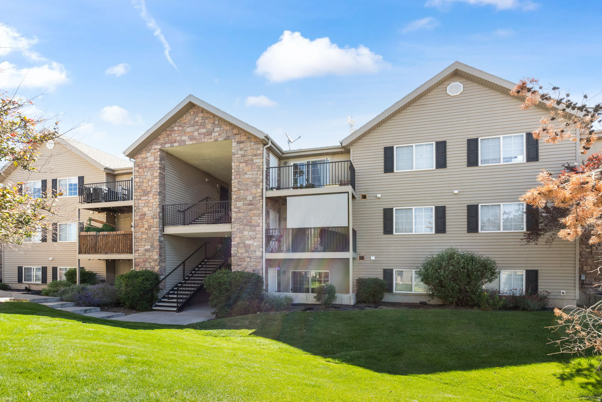 WESTBURY - Residential