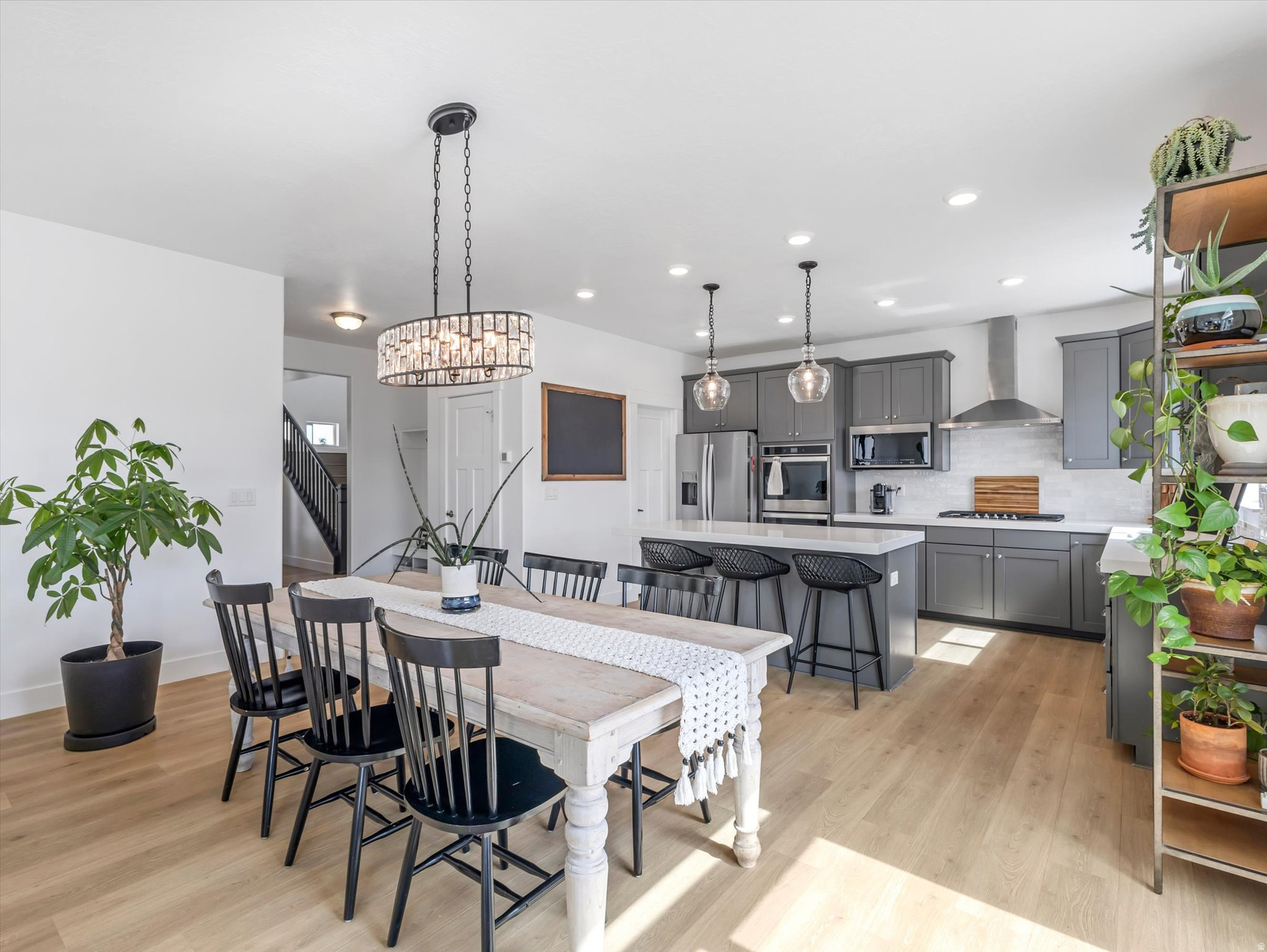 SUNCREST/EDELWEISS - Residential