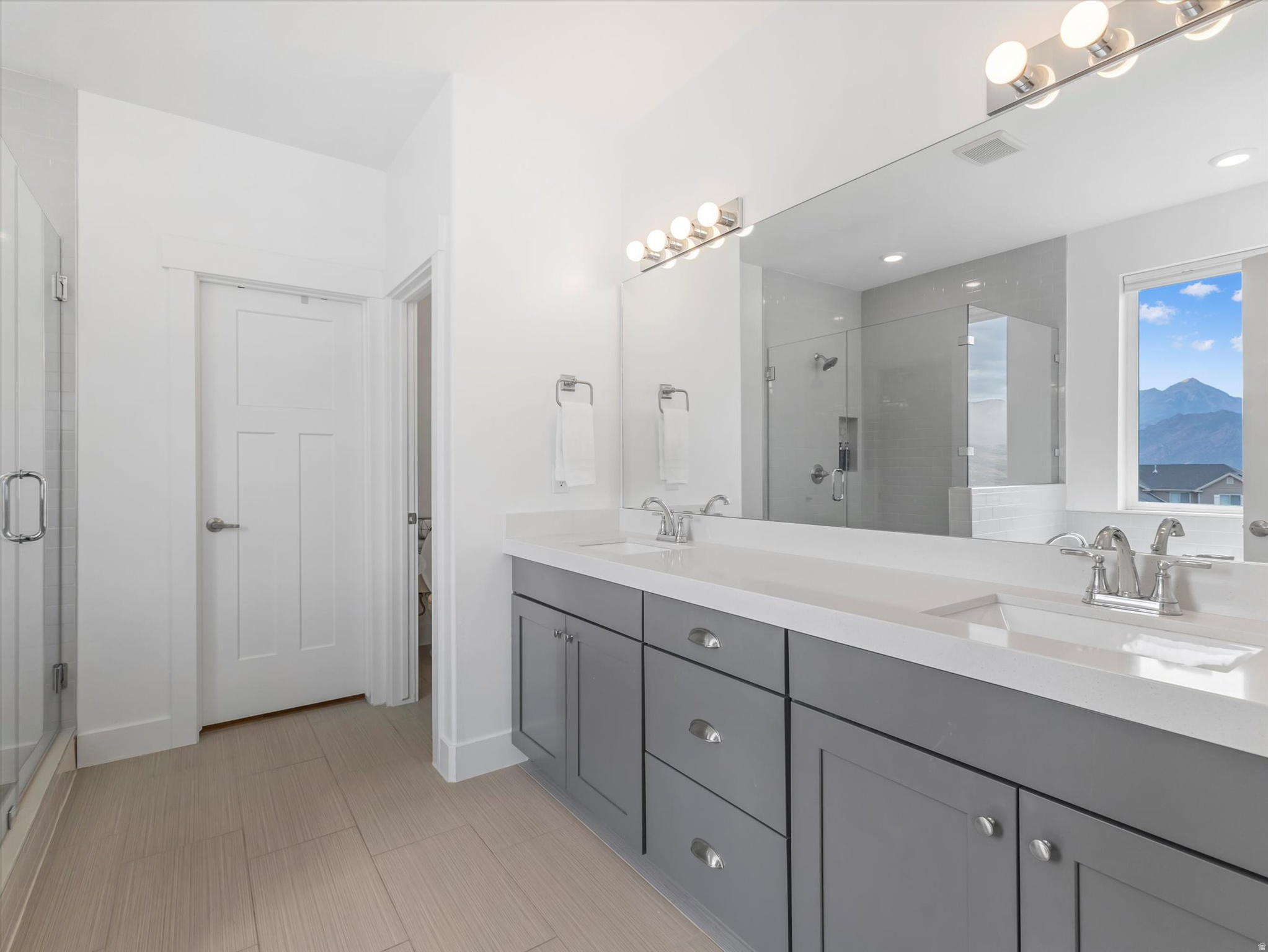 SUNCREST/EDELWEISS - Residential