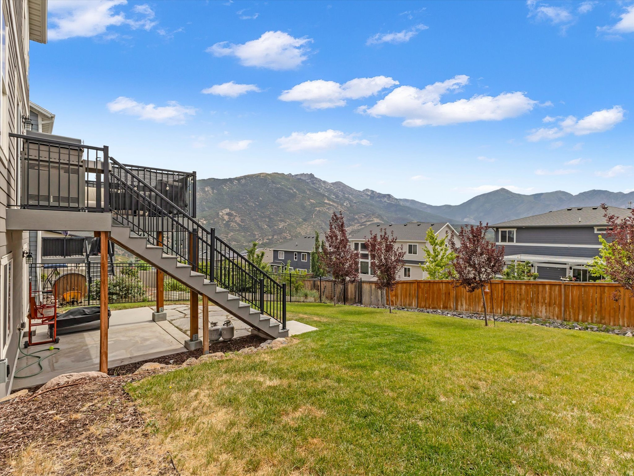 SUNCREST/EDELWEISS - Residential