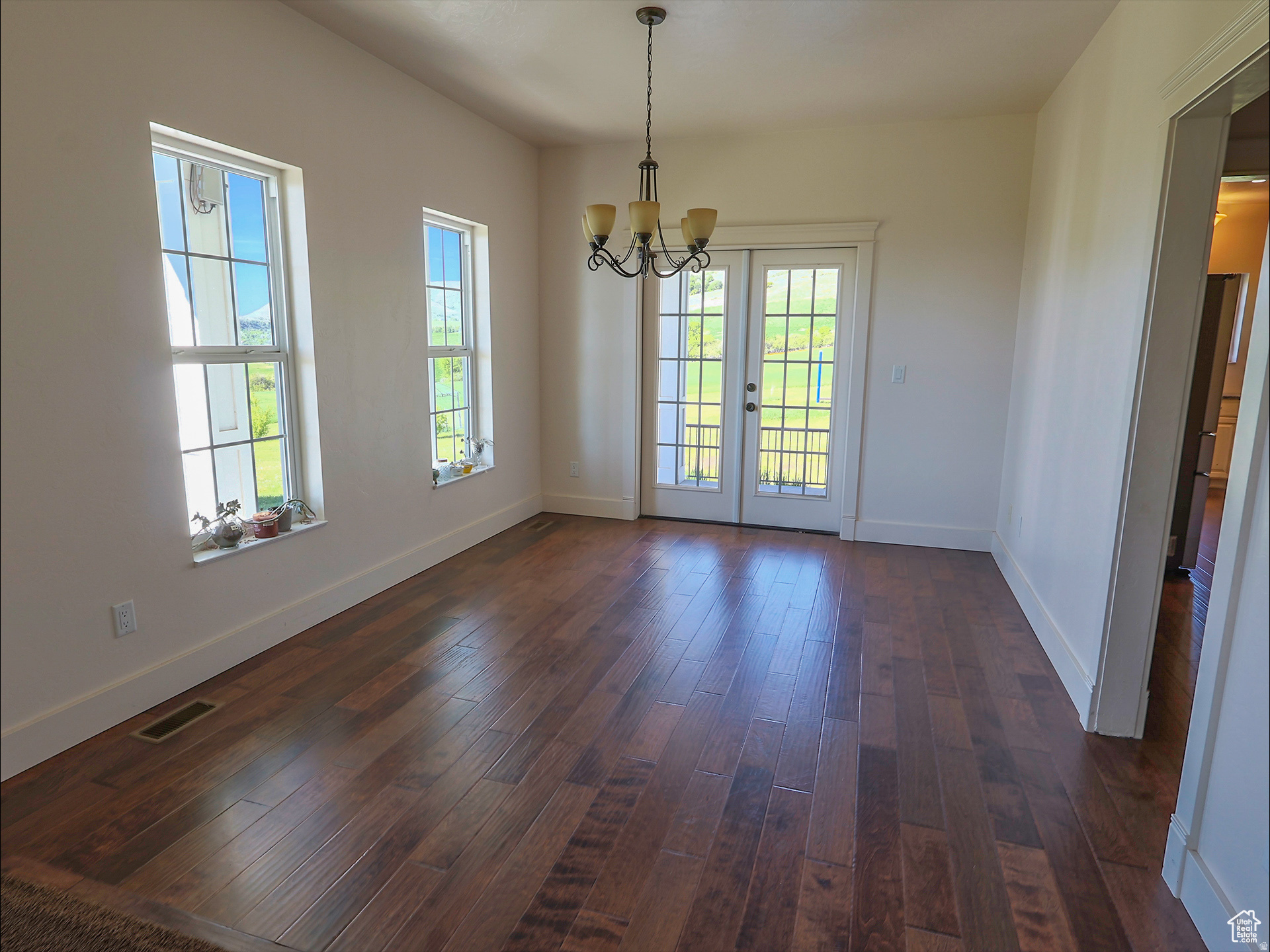 MAPLE LEAF ESTATES - Residential