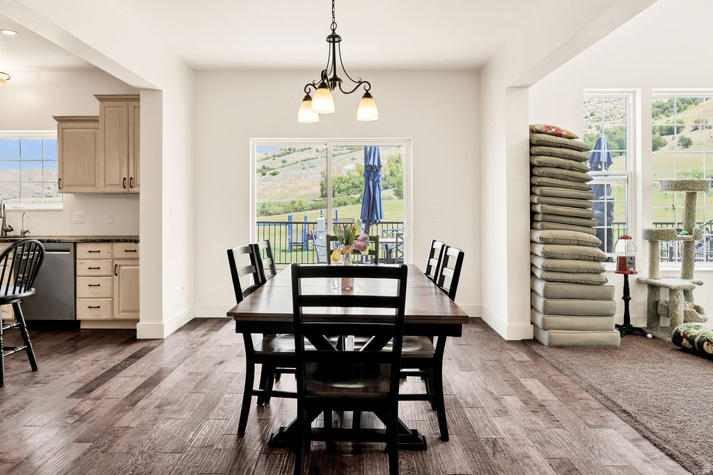 MAPLE LEAF ESTATES - Residential