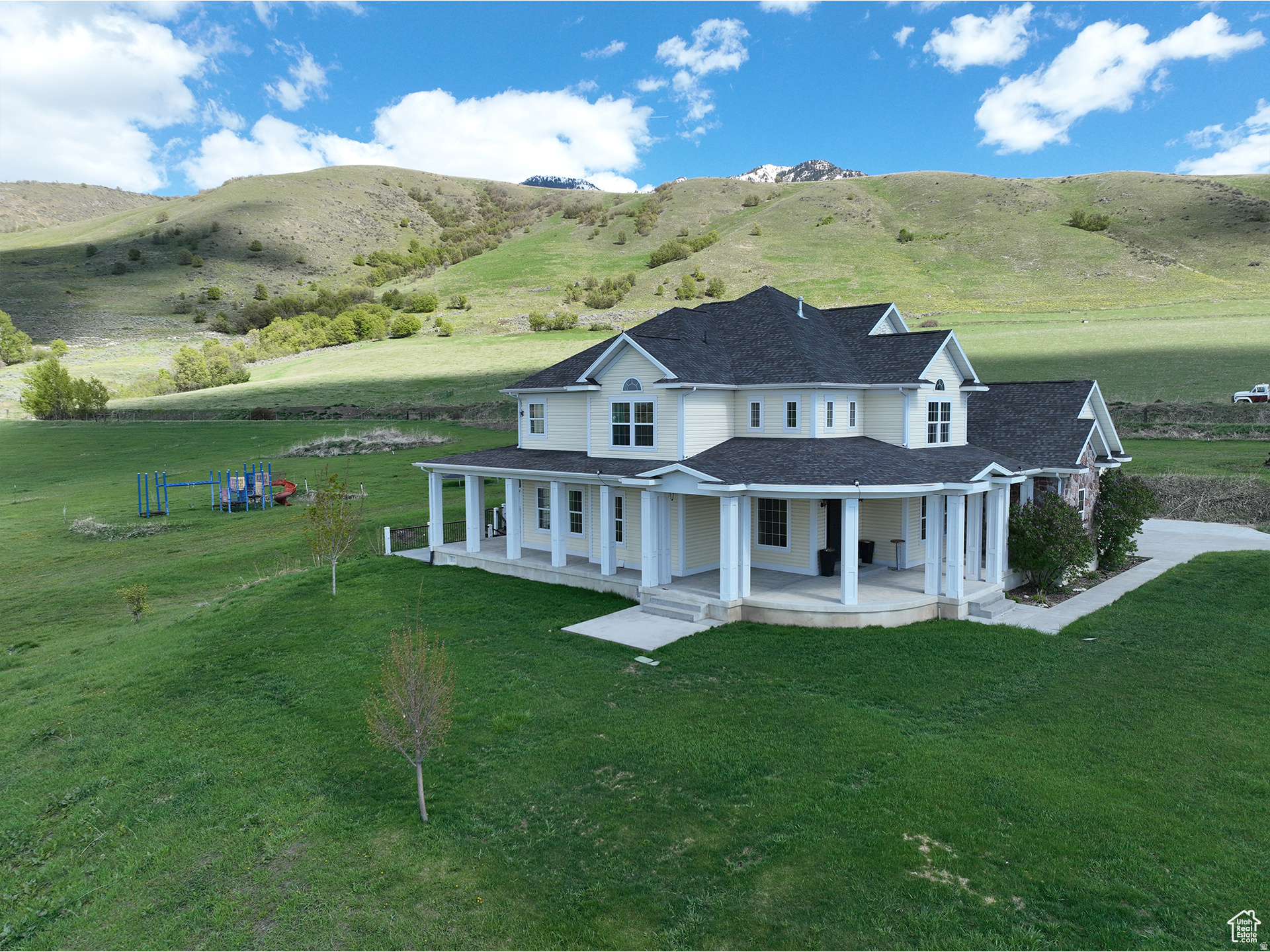 MAPLE LEAF ESTATES - Residential