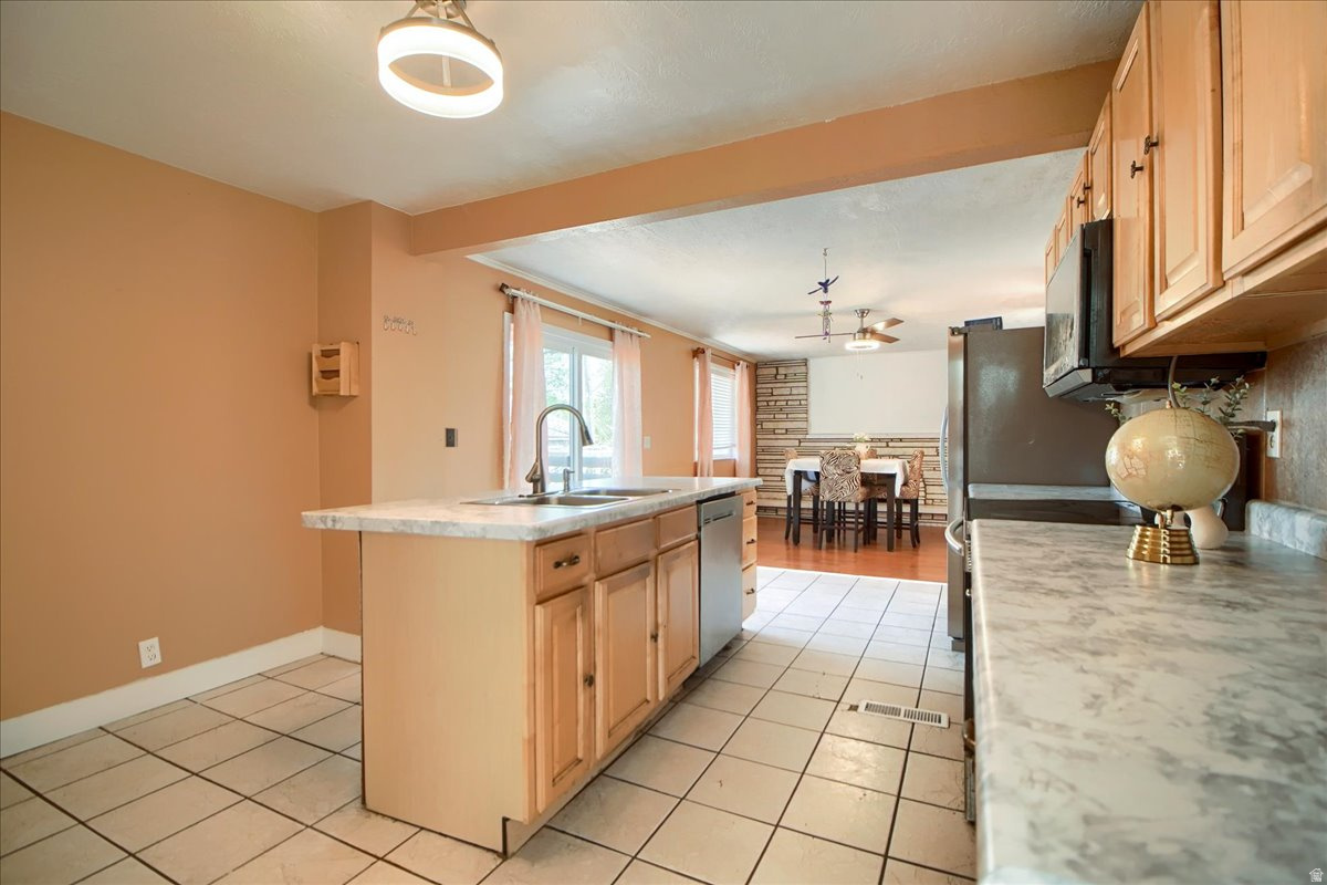 SOUTH SALT LAKE - Residential