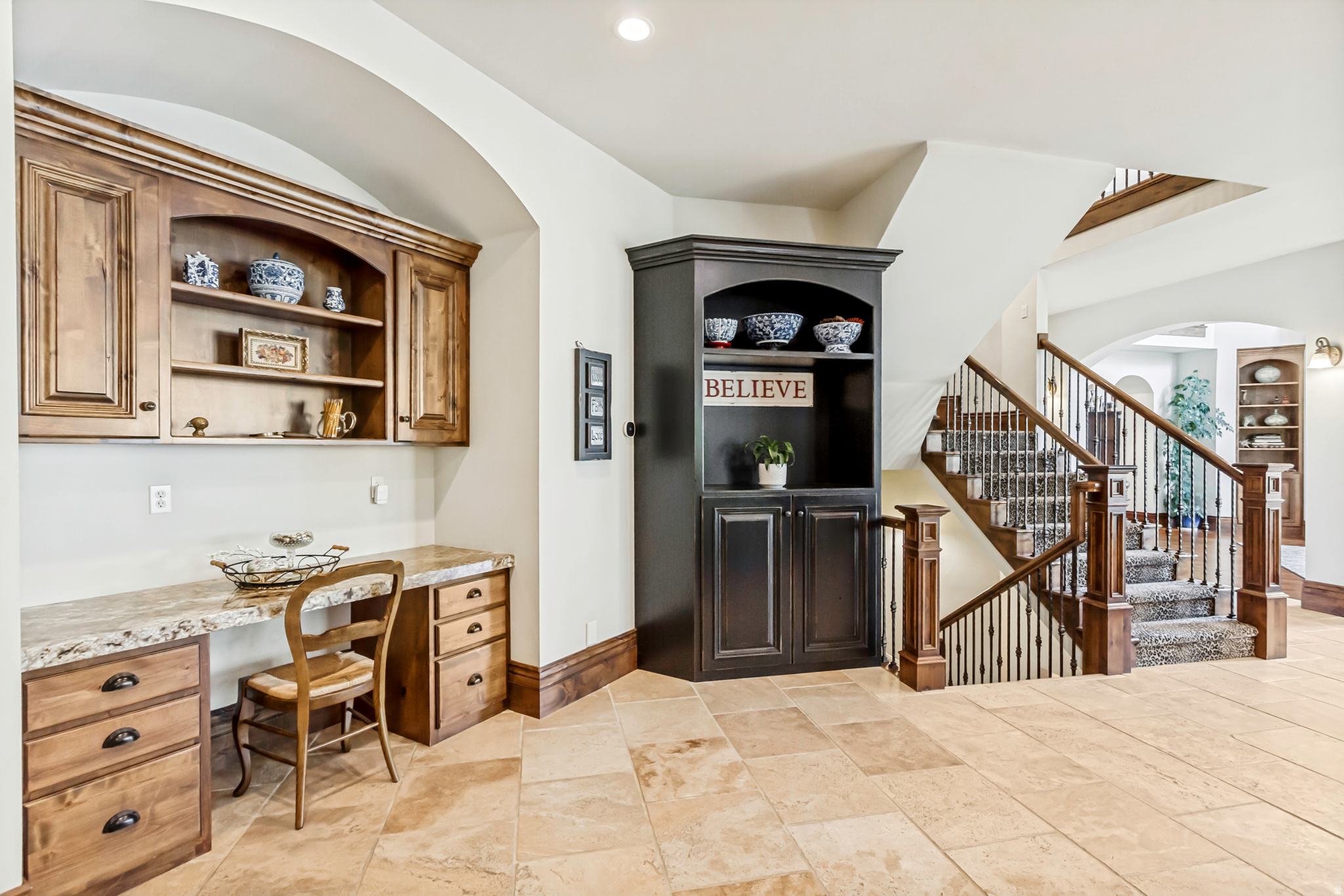 STONE GATE - Residential