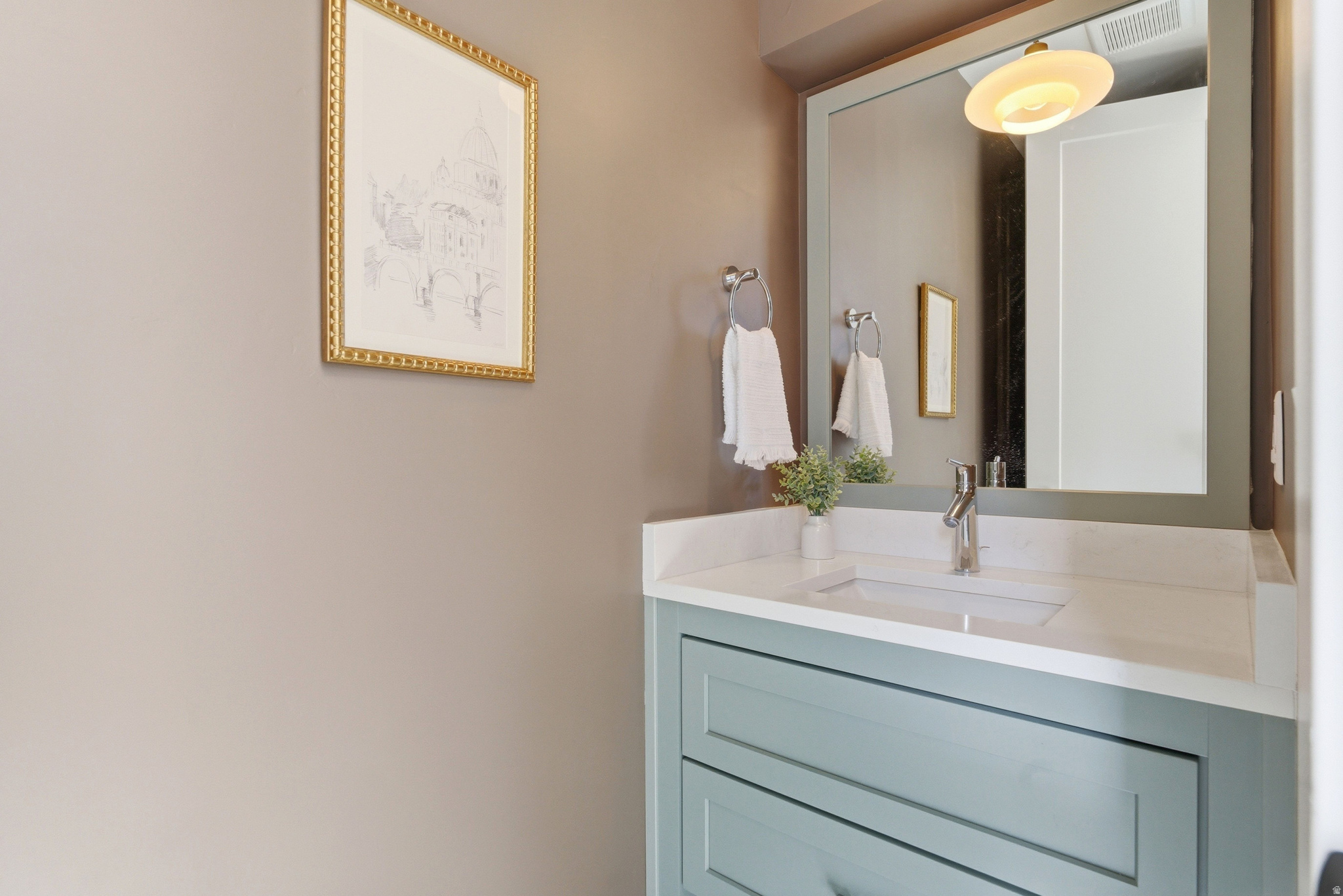 DISCOVERY RIDGE PHAS - Residential