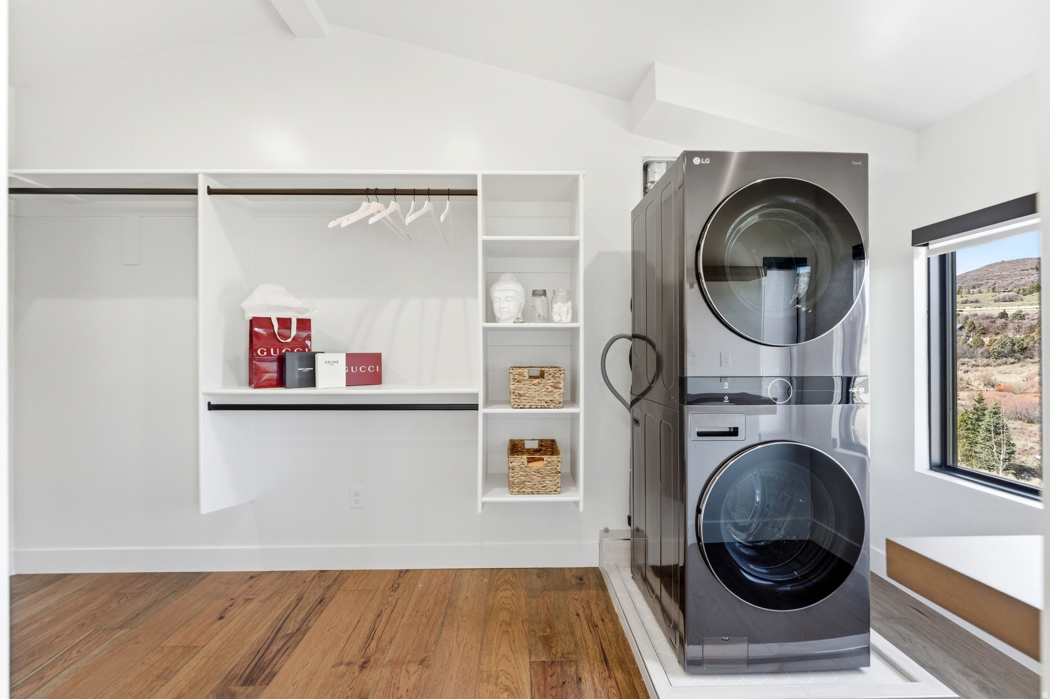DISCOVERY RIDGE PHAS - Residential