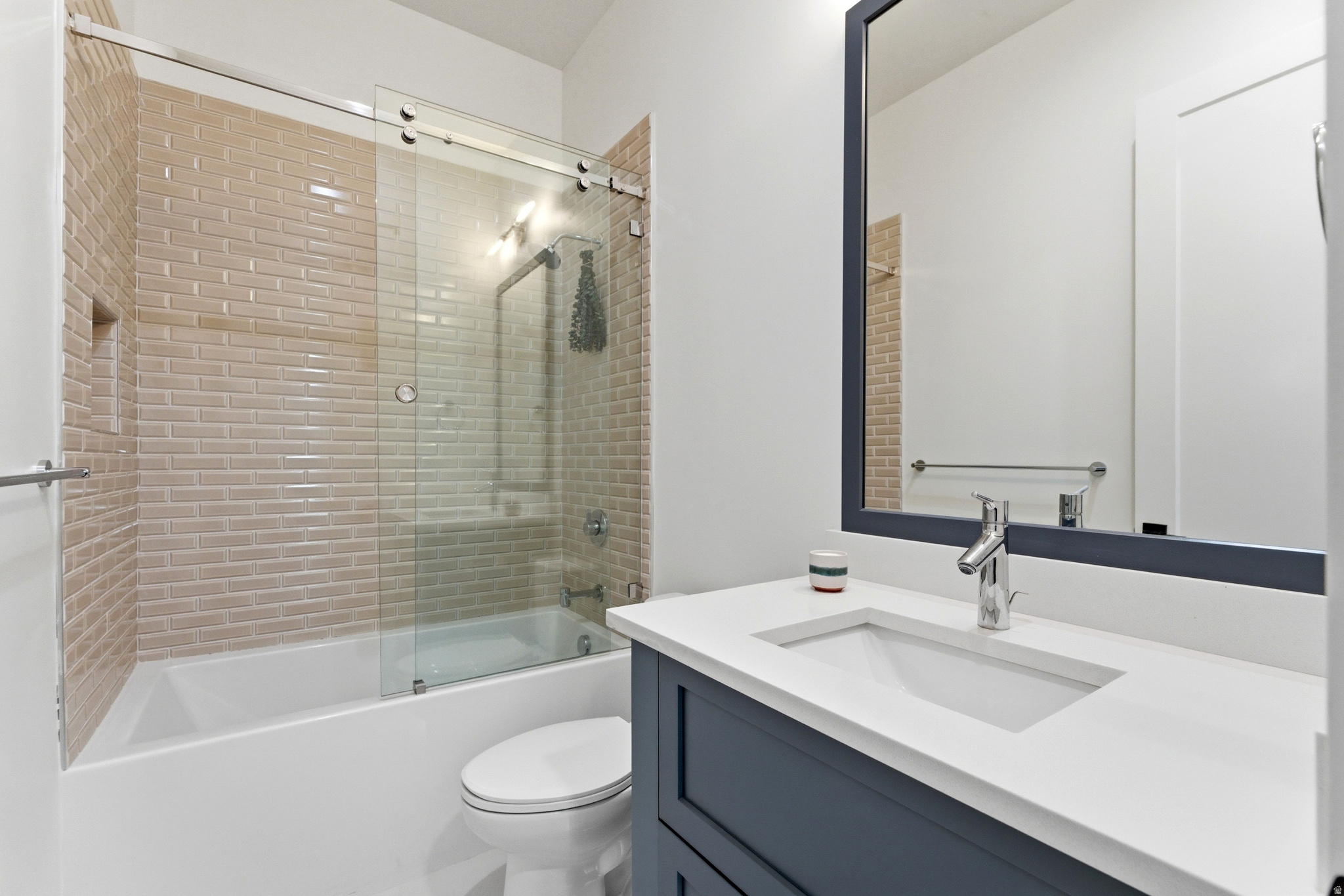 DISCOVERY RIDGE PHAS - Residential