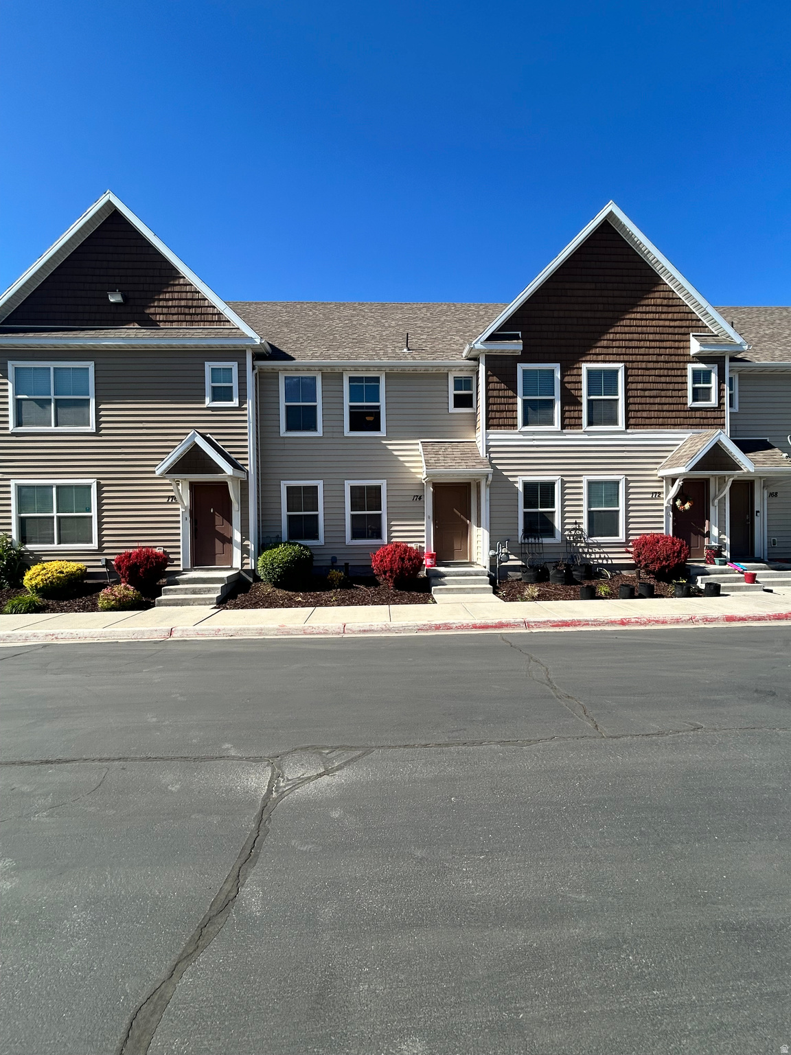 HUNTLY MANOR - Residential