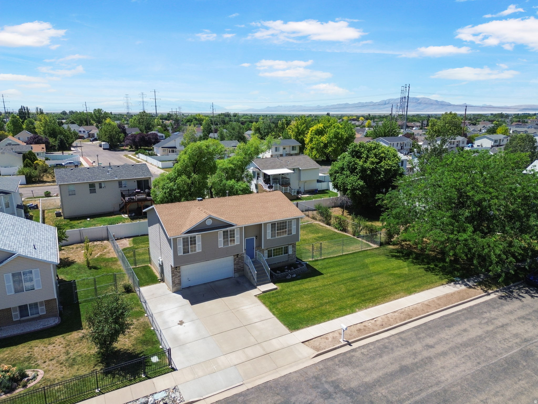 ANTELOPE CROSSING - Residential