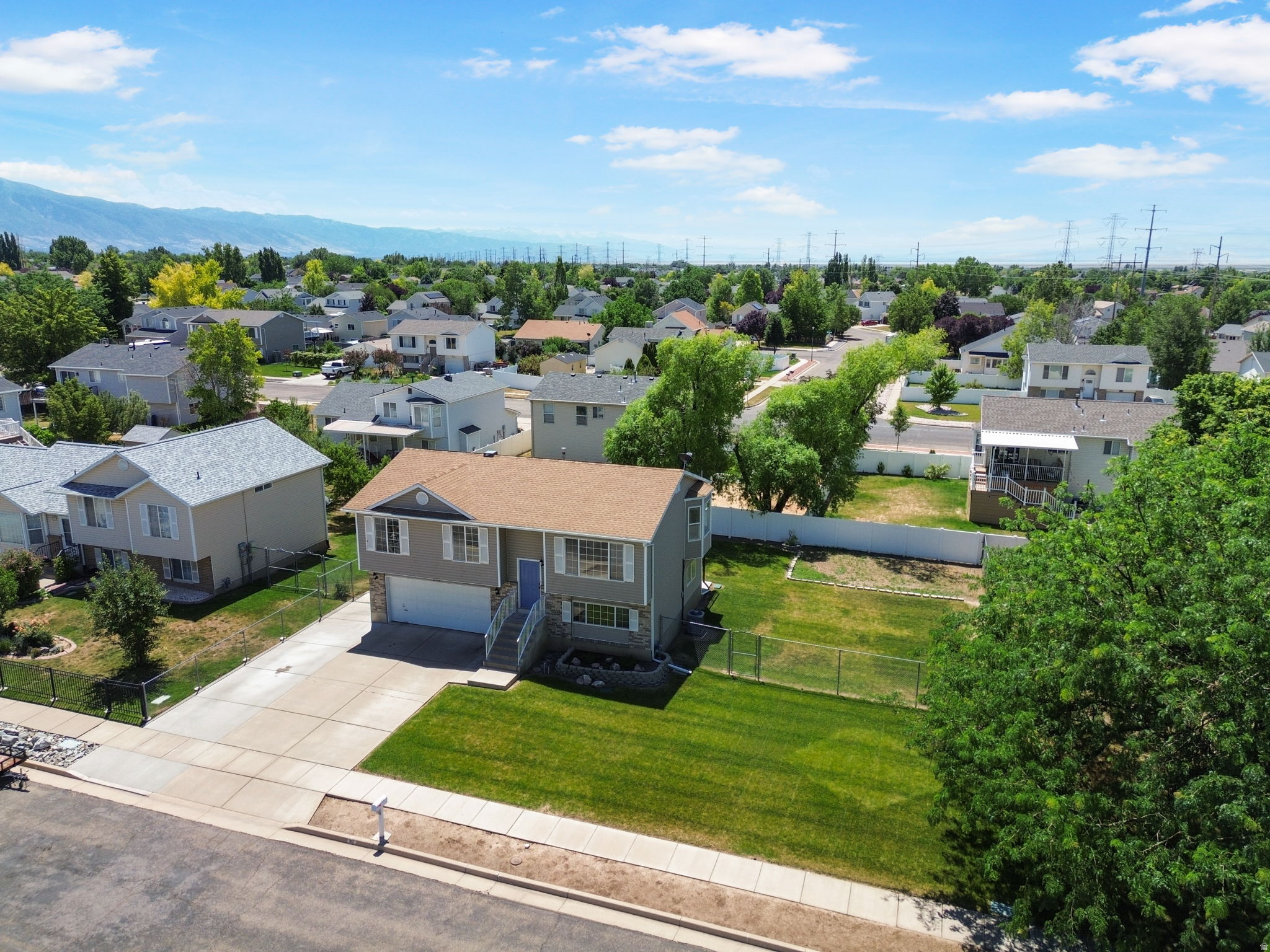 ANTELOPE CROSSING - Residential