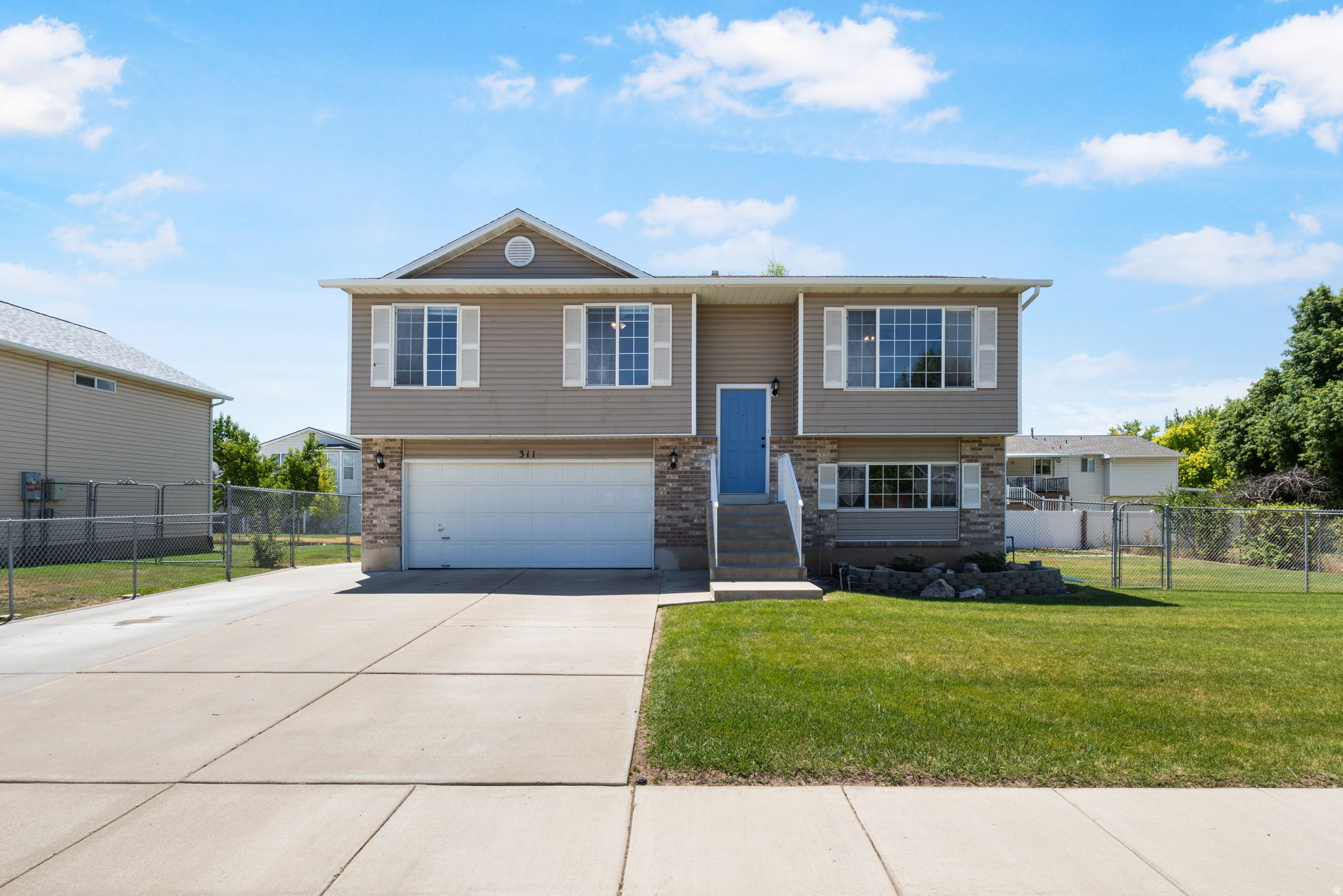 ANTELOPE CROSSING - Residential