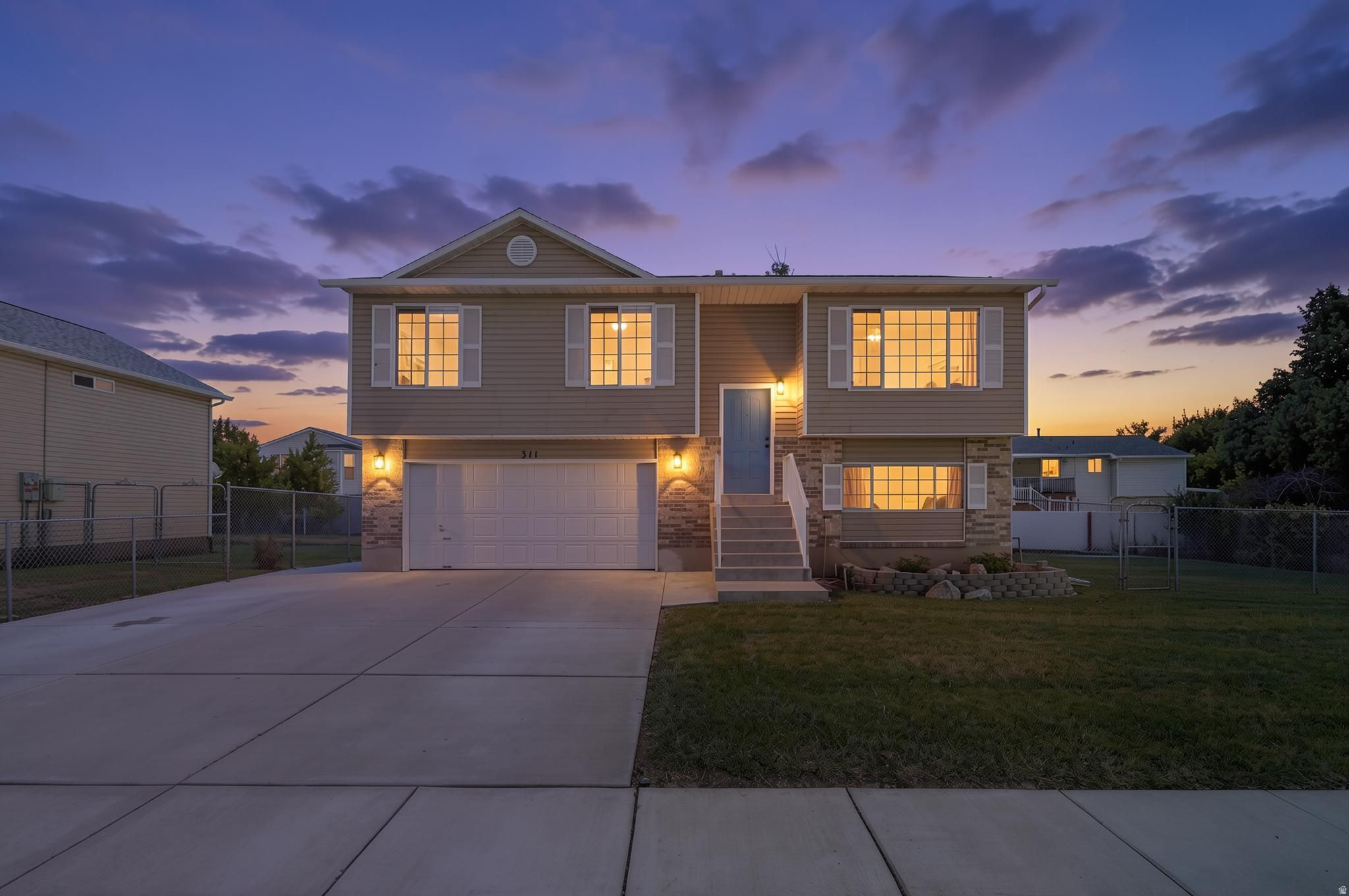 ANTELOPE CROSSING - Residential