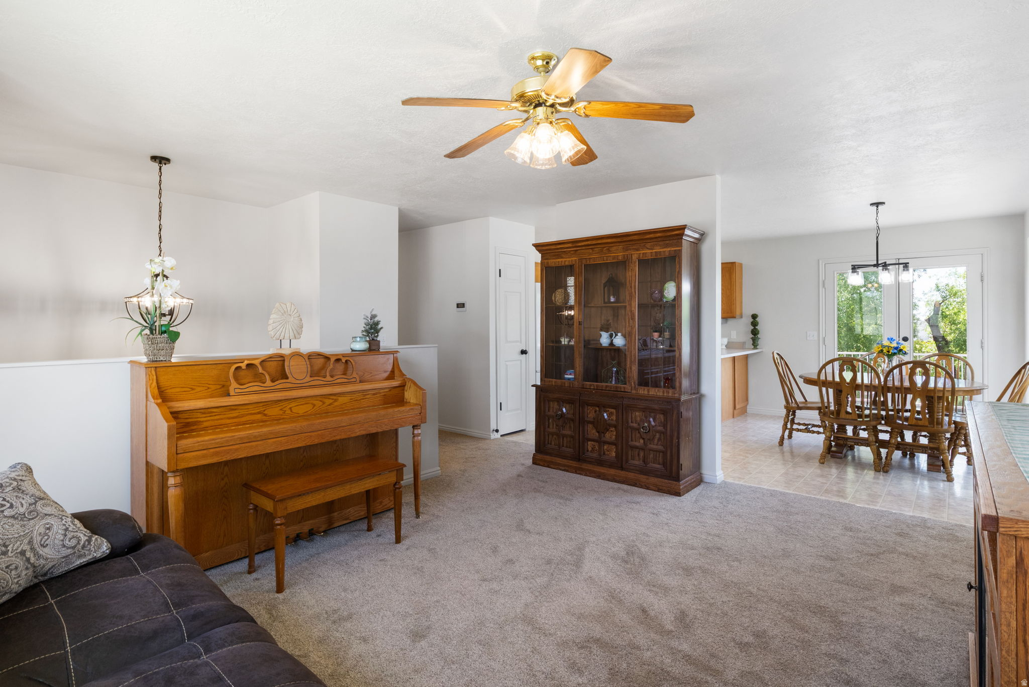 ANTELOPE CROSSING - Residential