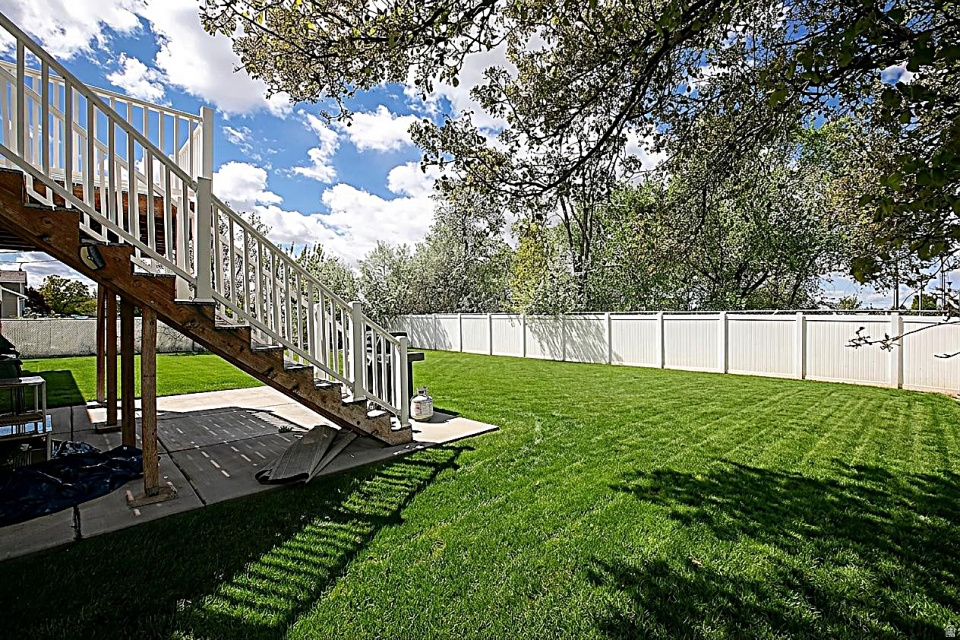 CLOVER DELL PARK - Residential