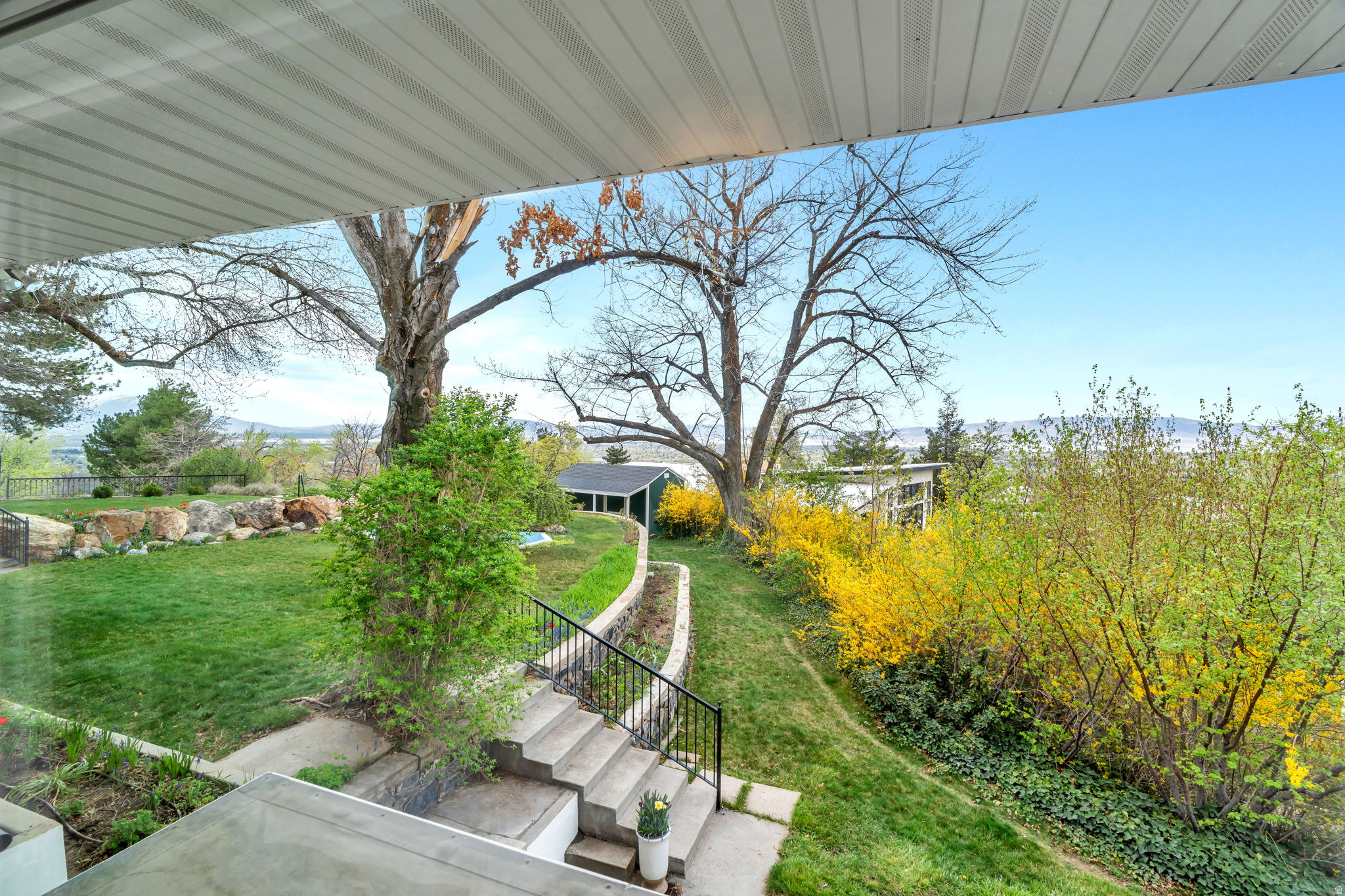 OAK HILLS - Residential