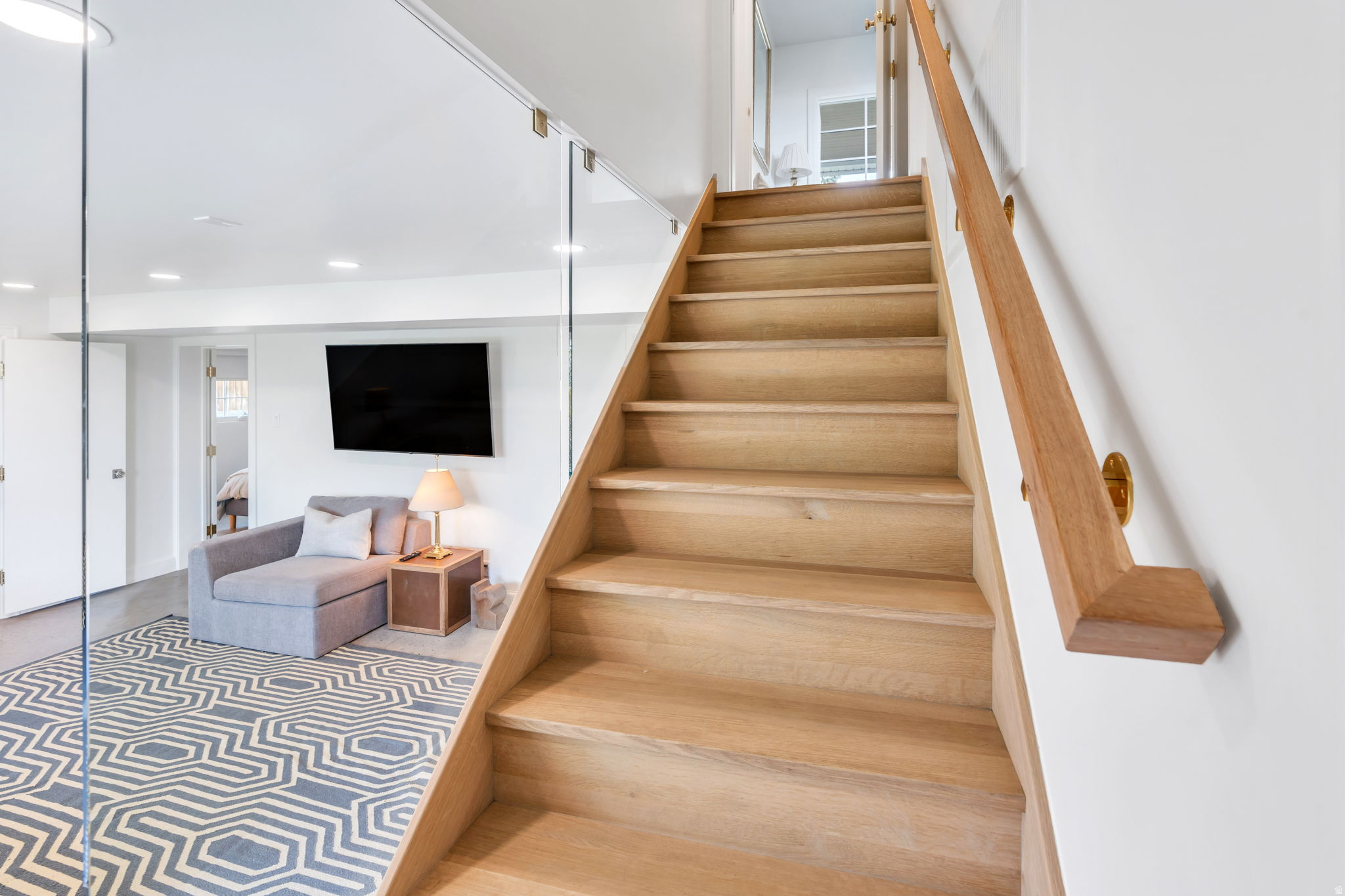 OAK HILLS - Residential