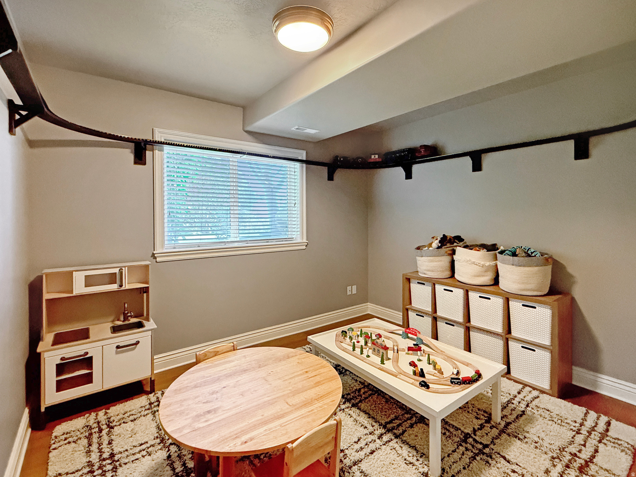 WILLOW SPRINGS - Residential