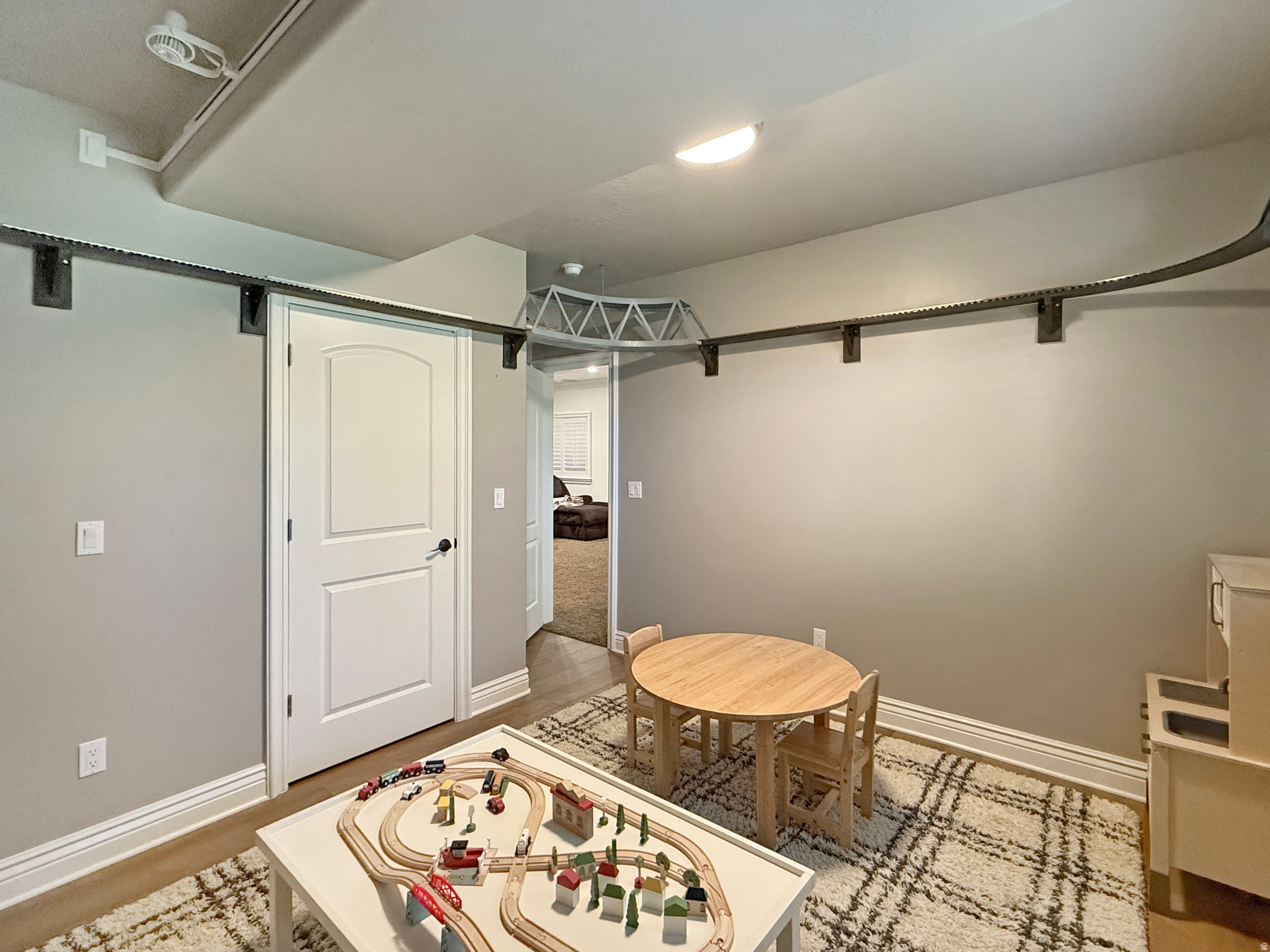 WILLOW SPRINGS - Residential