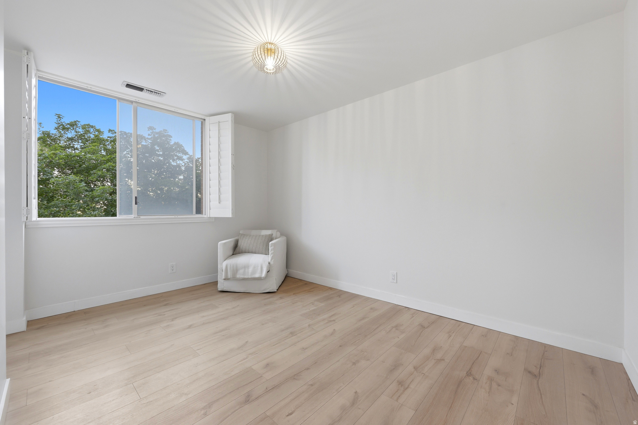 BONNEVILLE TOWER - Residential