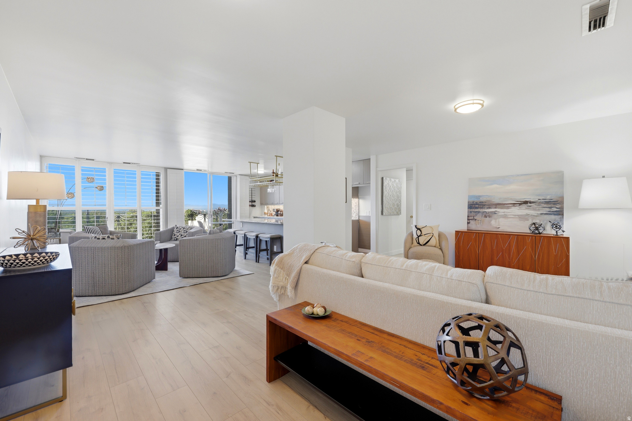 BONNEVILLE TOWER - Residential