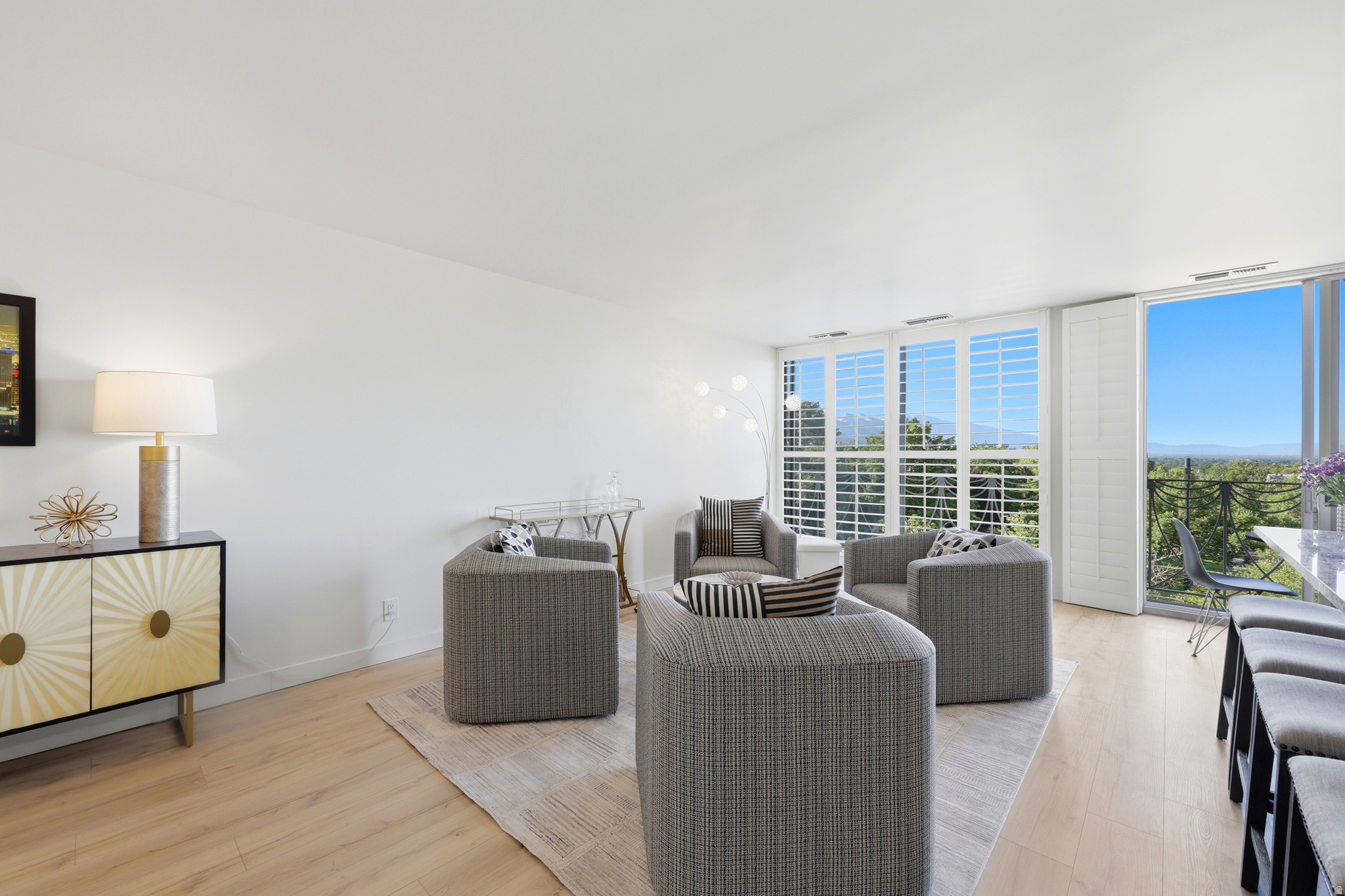 BONNEVILLE TOWER - Residential