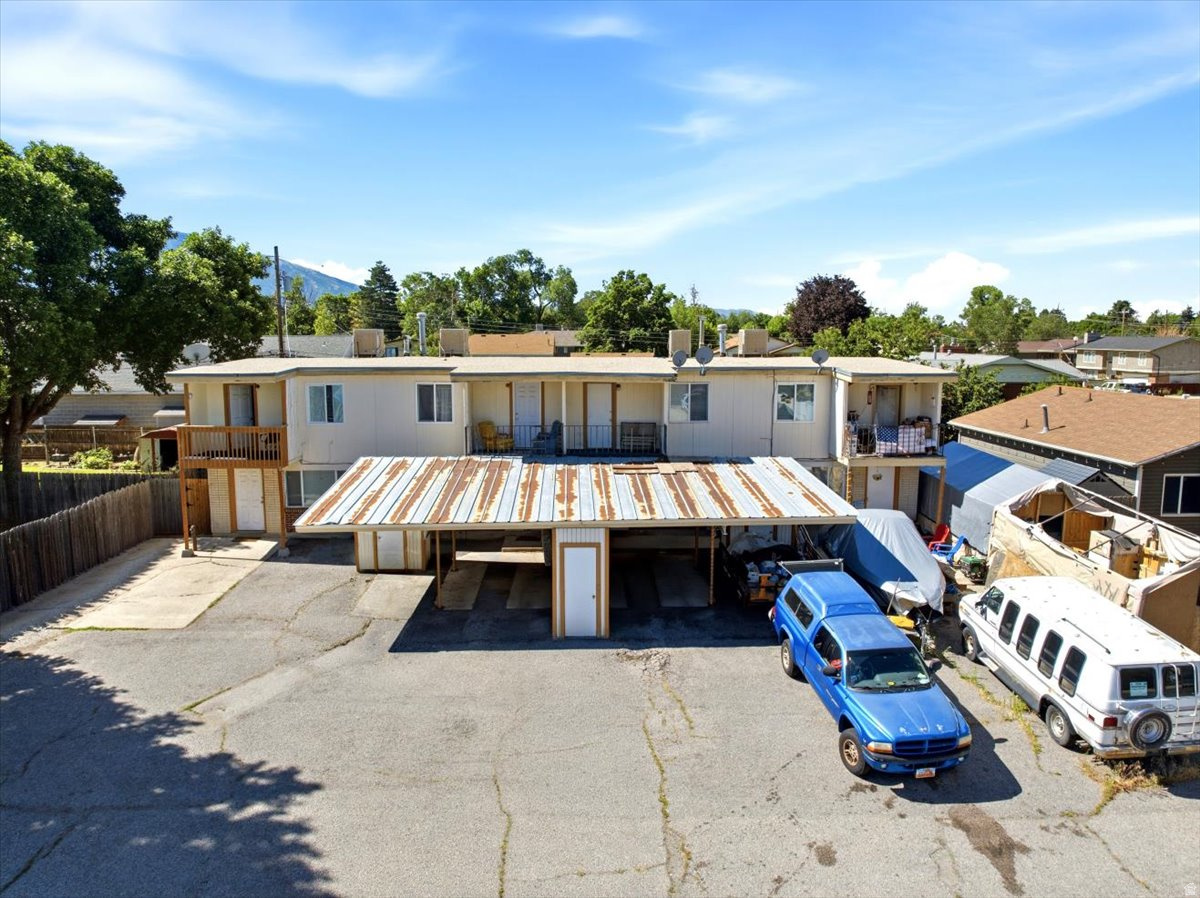 SUBURBAN VIE - Residential