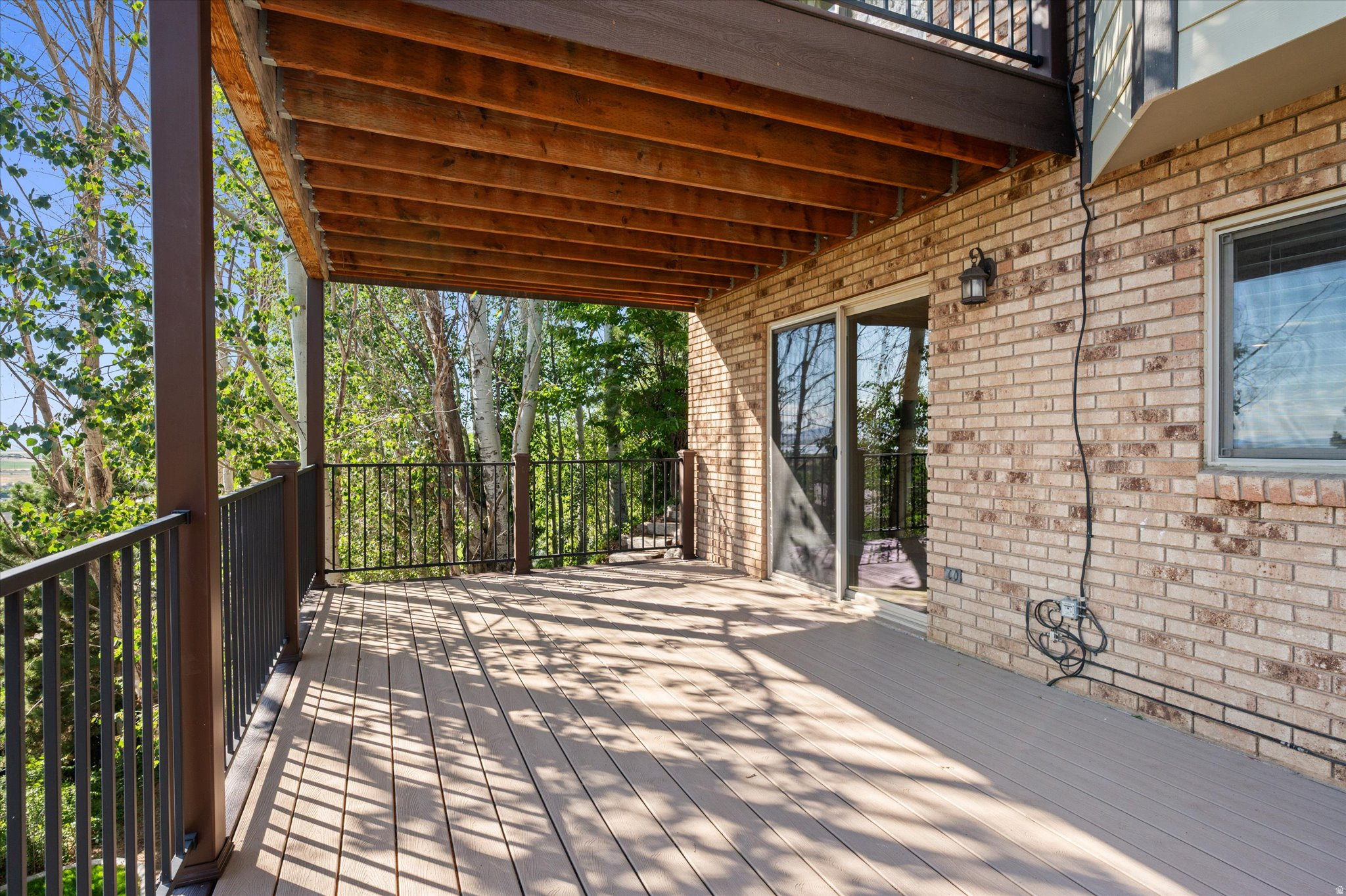ROLLING HILLS - Residential
