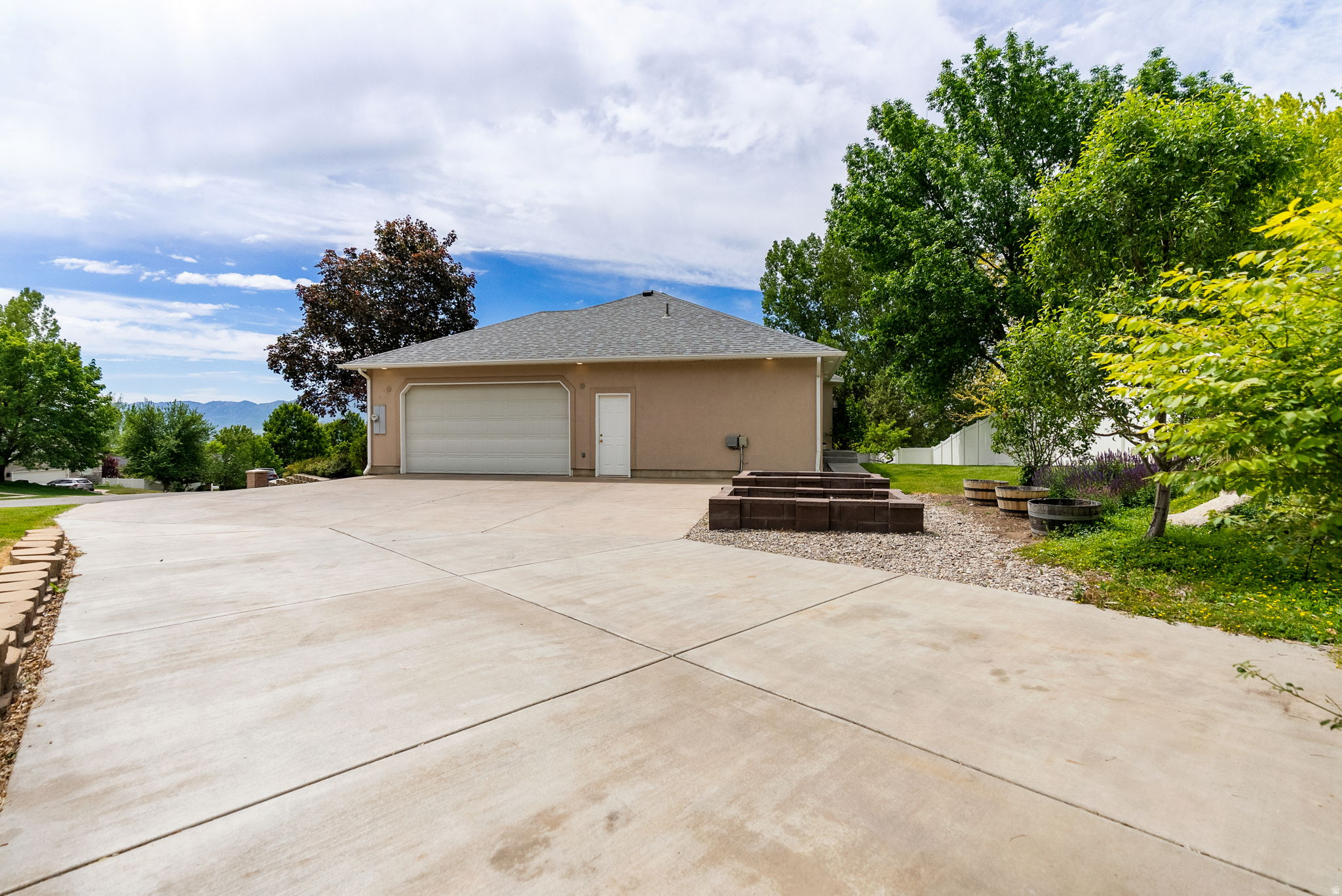 QUAIL BLUFF HEIGHTS - Residential