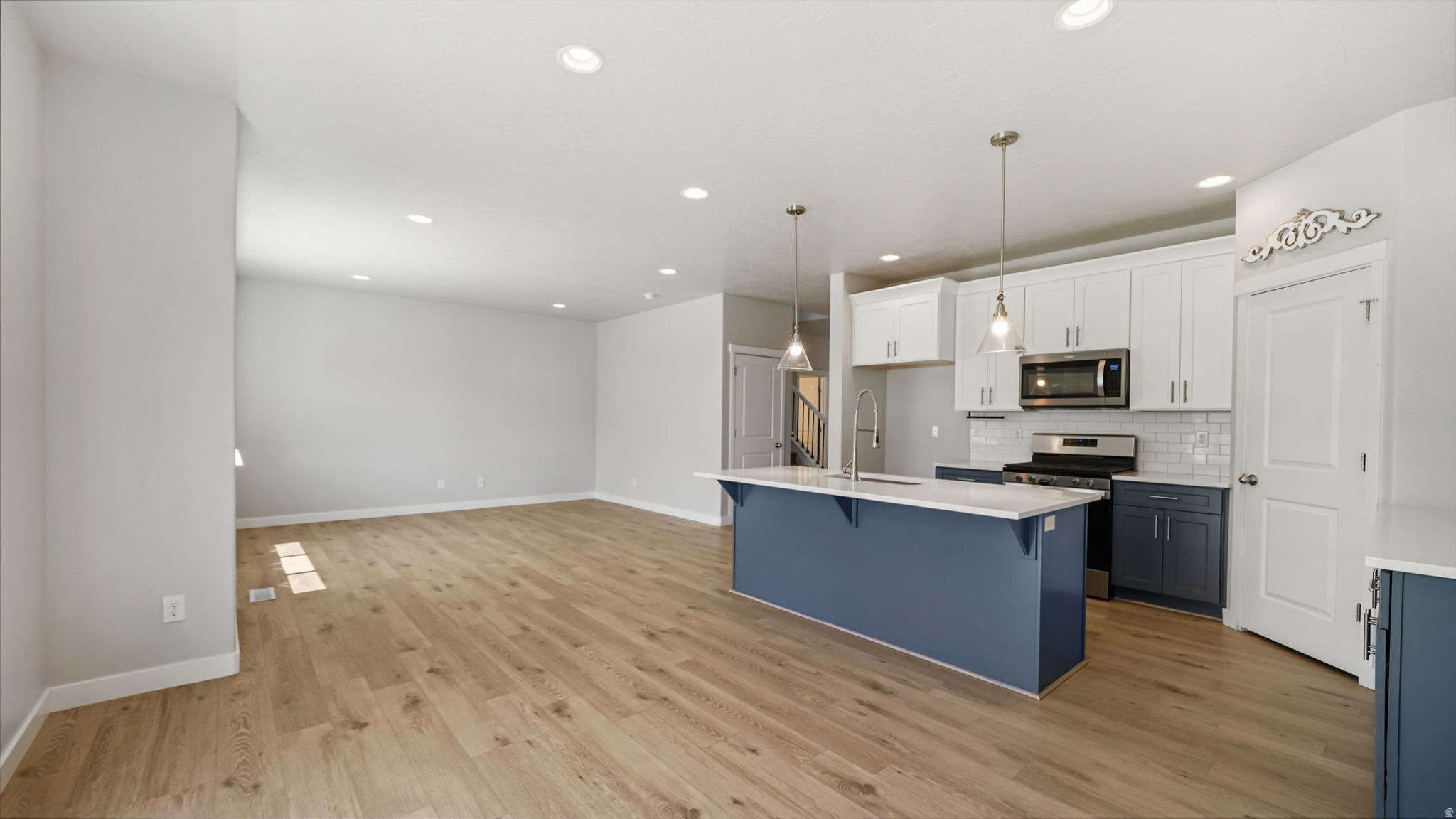 PORTERS CROSSING - Residential