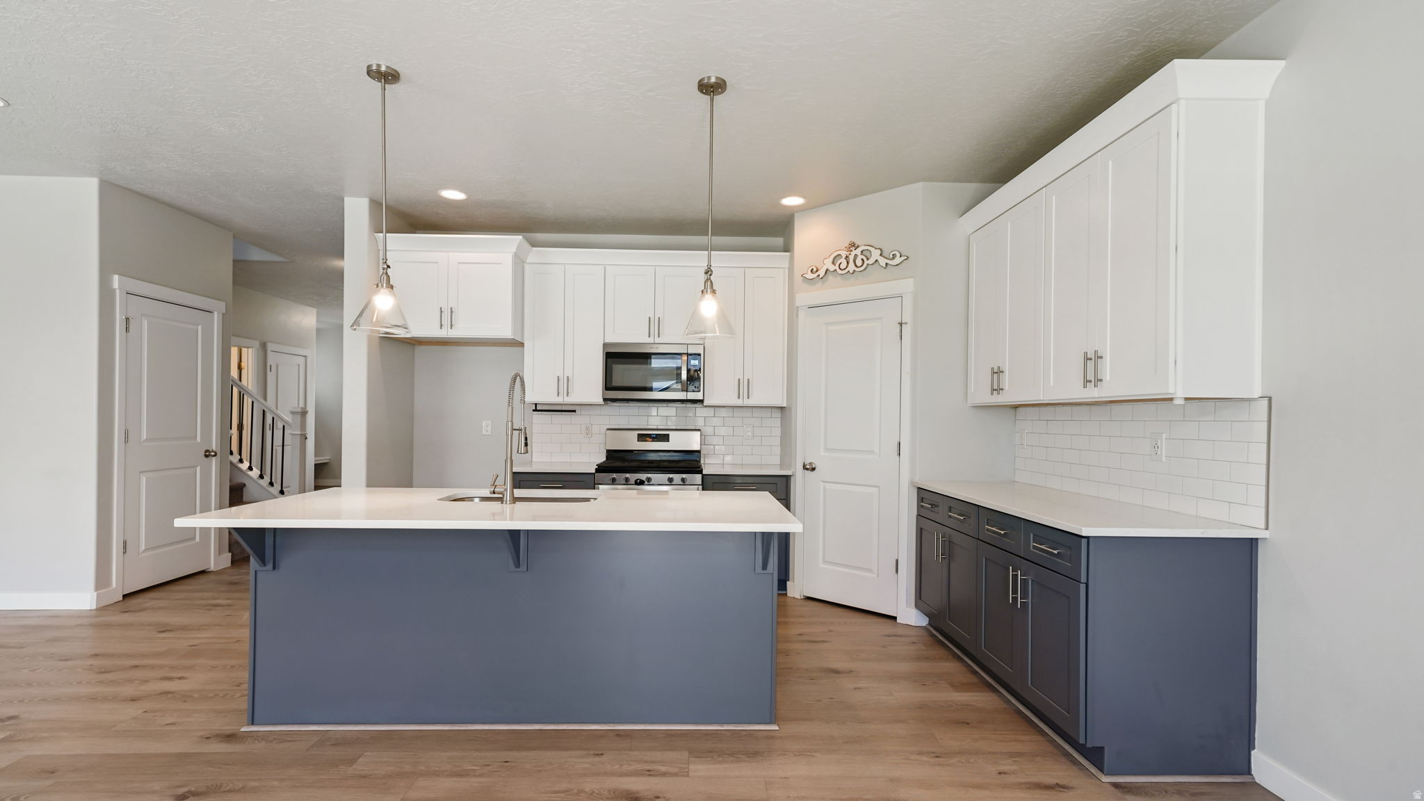 PORTERS CROSSING - Residential
