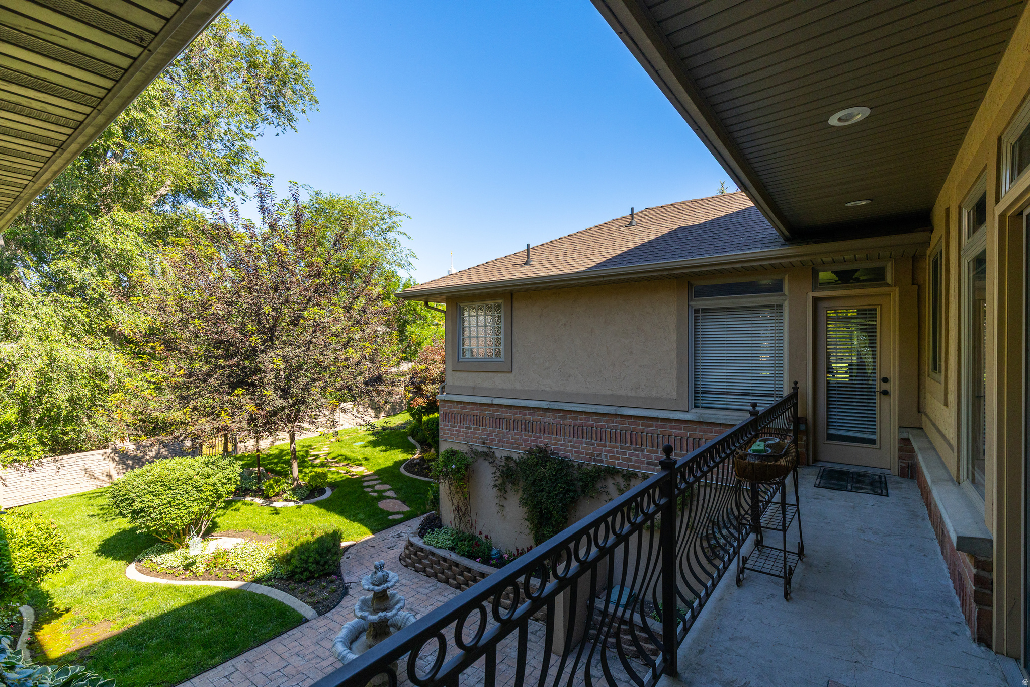 TEMPLE SPRINGS - Residential