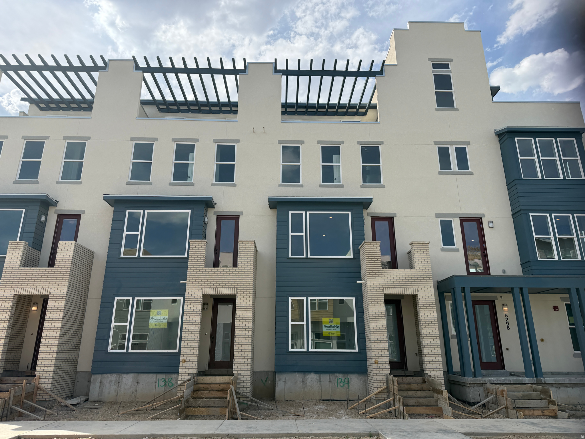 DOWNTOWN DAYBREAK - Residential