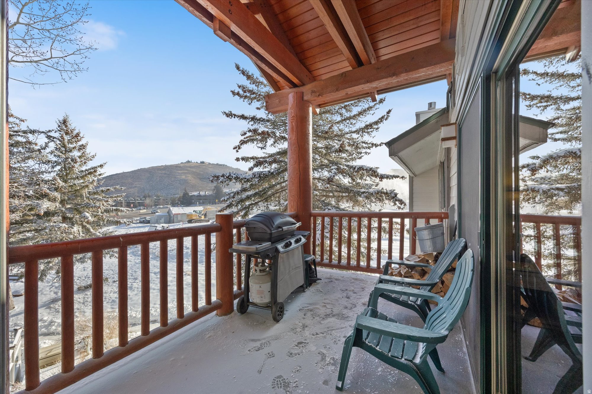 SNOW FLOWER - Residential