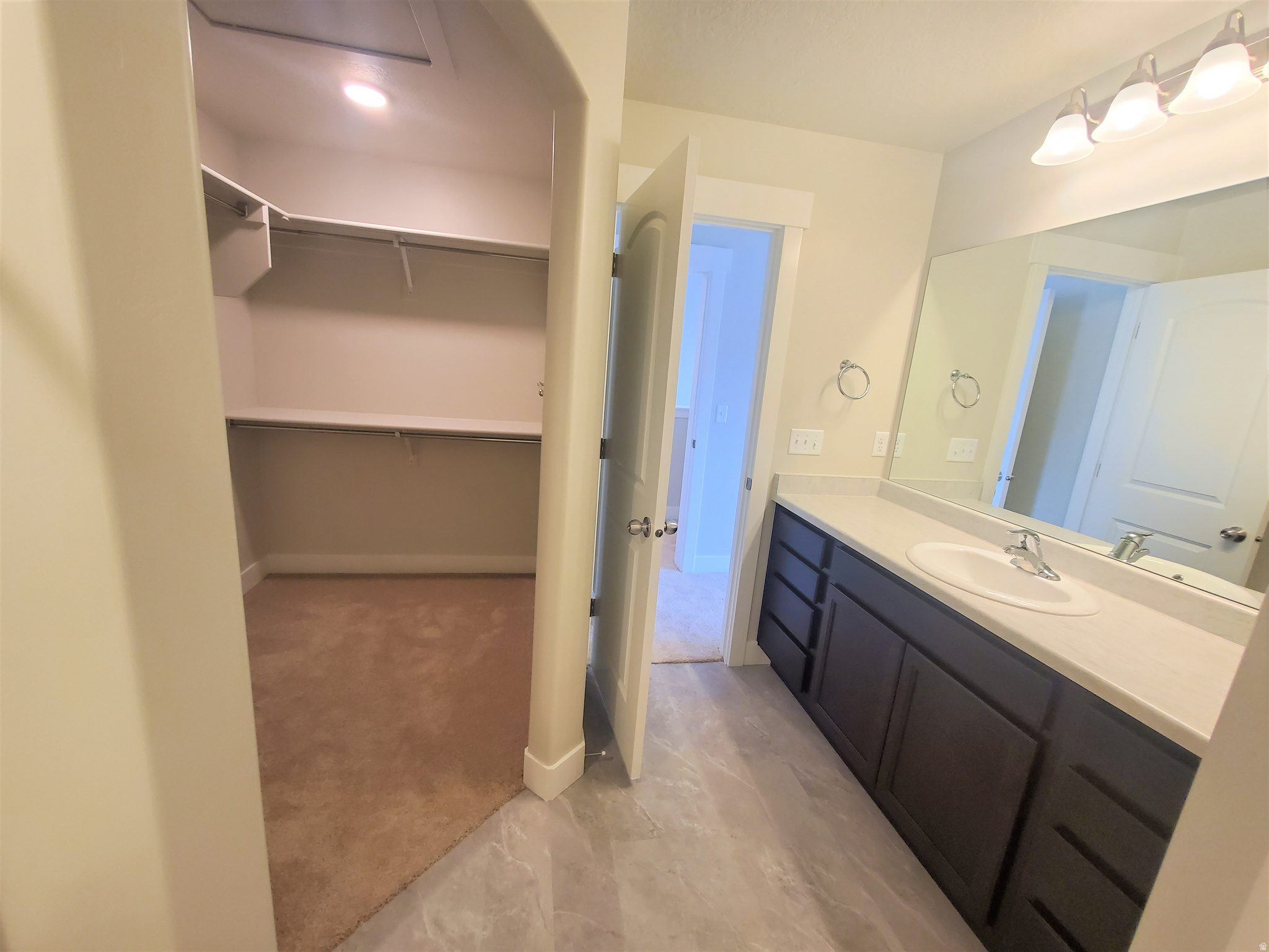 WILLOW POINT - Residential