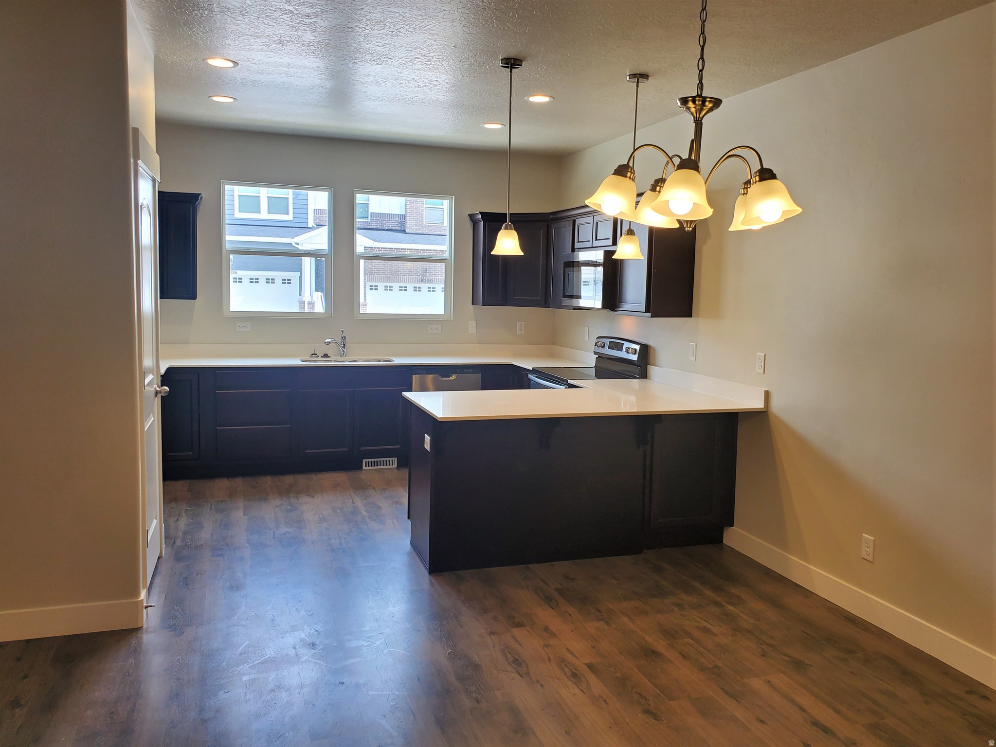 WILLOW POINT - Residential