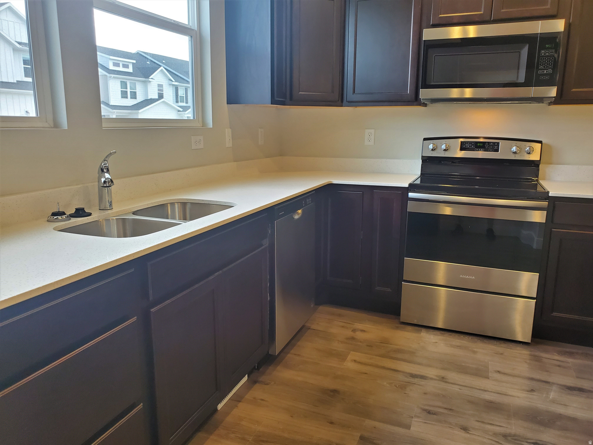 WILLOW POINT - Residential