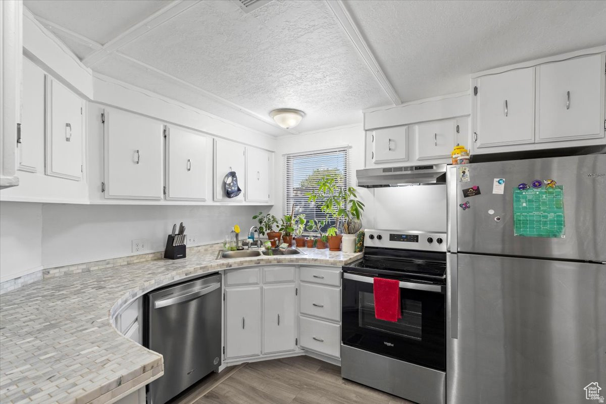EAST CREST ESTATES - Residential