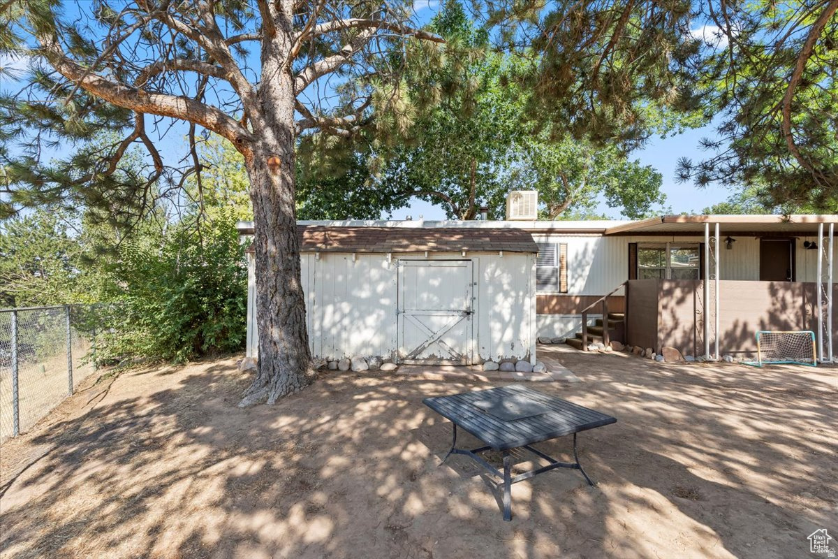 EAST CREST ESTATES - Residential