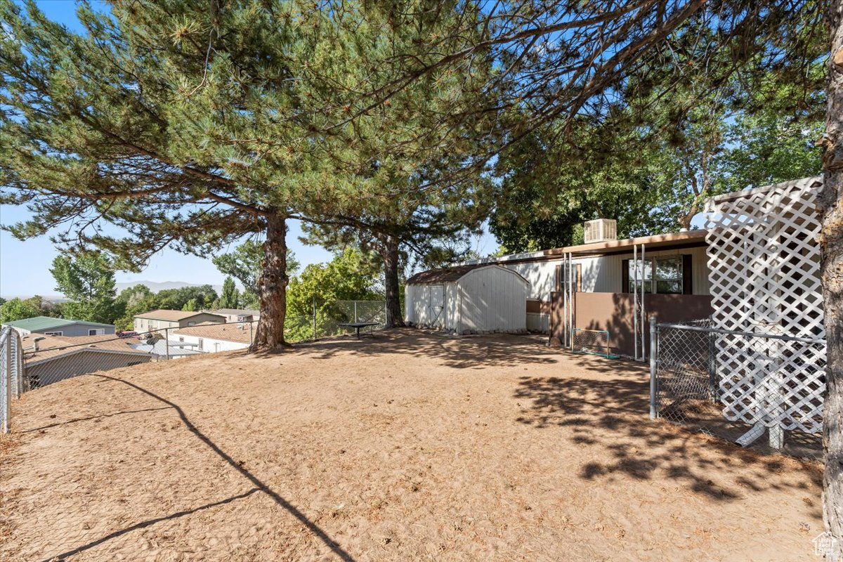 EAST CREST ESTATES - Residential